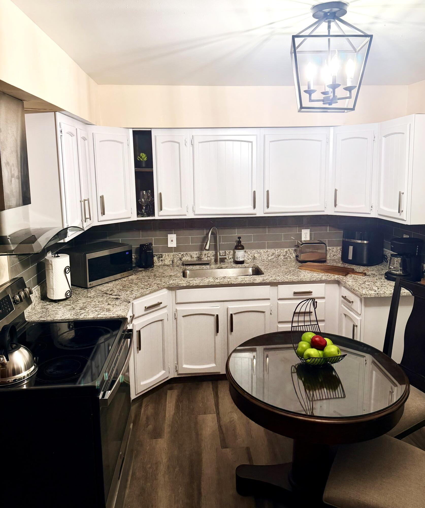 1329 NW 5th Avenue, Fort Lauderdale, FL 33311, Fort Lauderdale - Photo 4