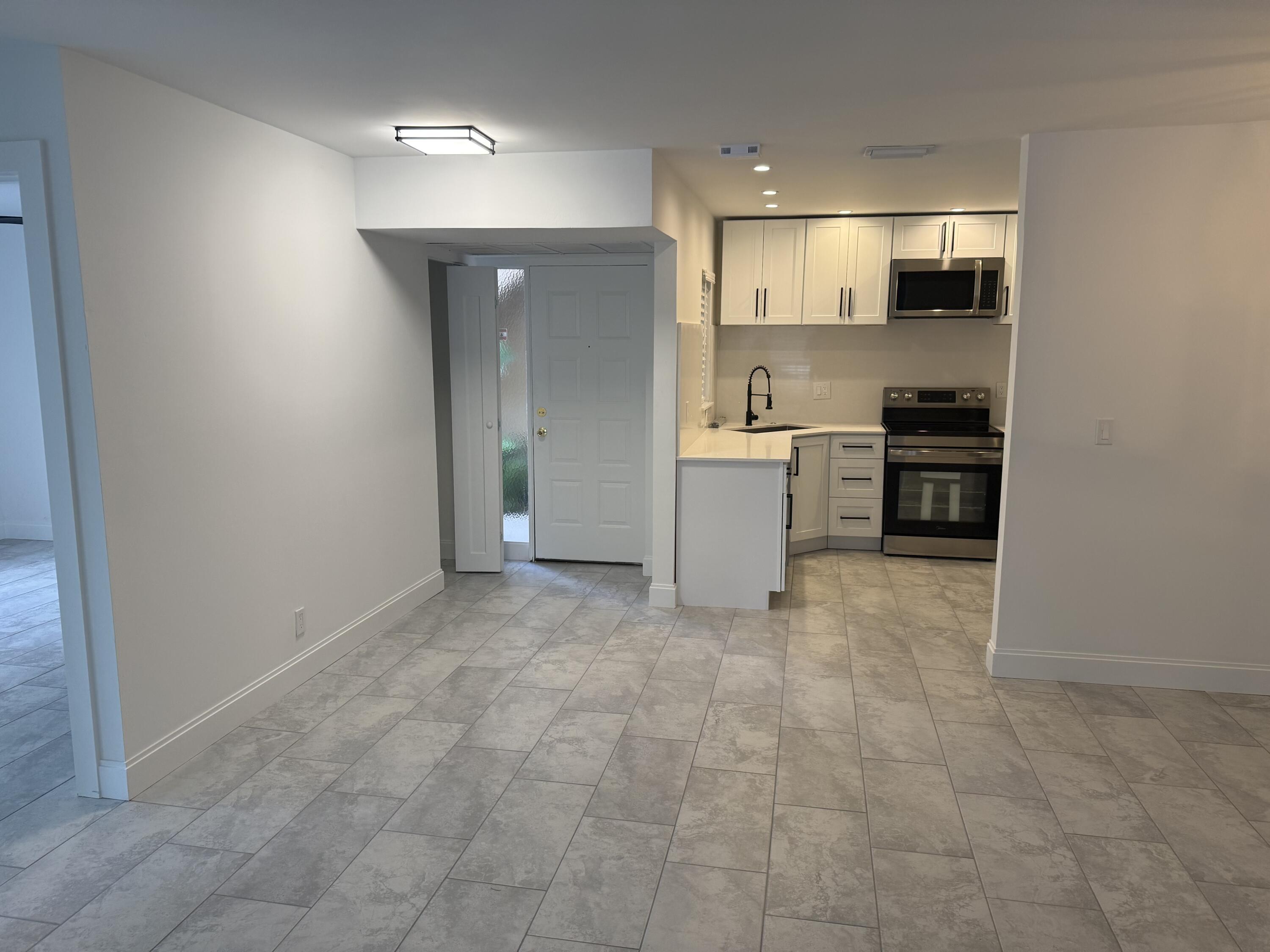 2671 Carambola Circle N 1755, Coconut Creek, FL 33066, Coconut Creek - Photo 3
