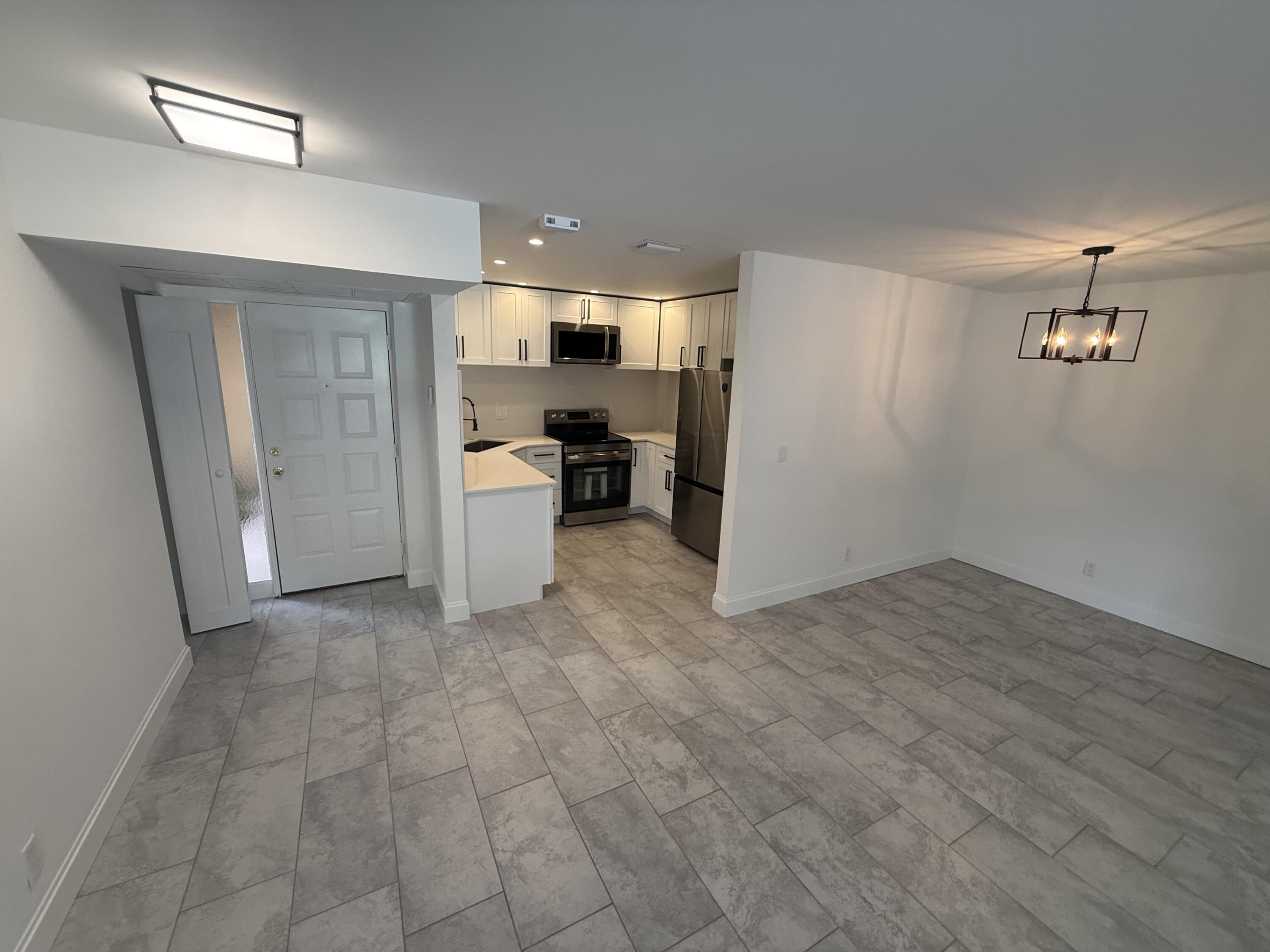 2671 Carambola Circle N 1755, Coconut Creek, FL 33066, Coconut Creek - Photo 4