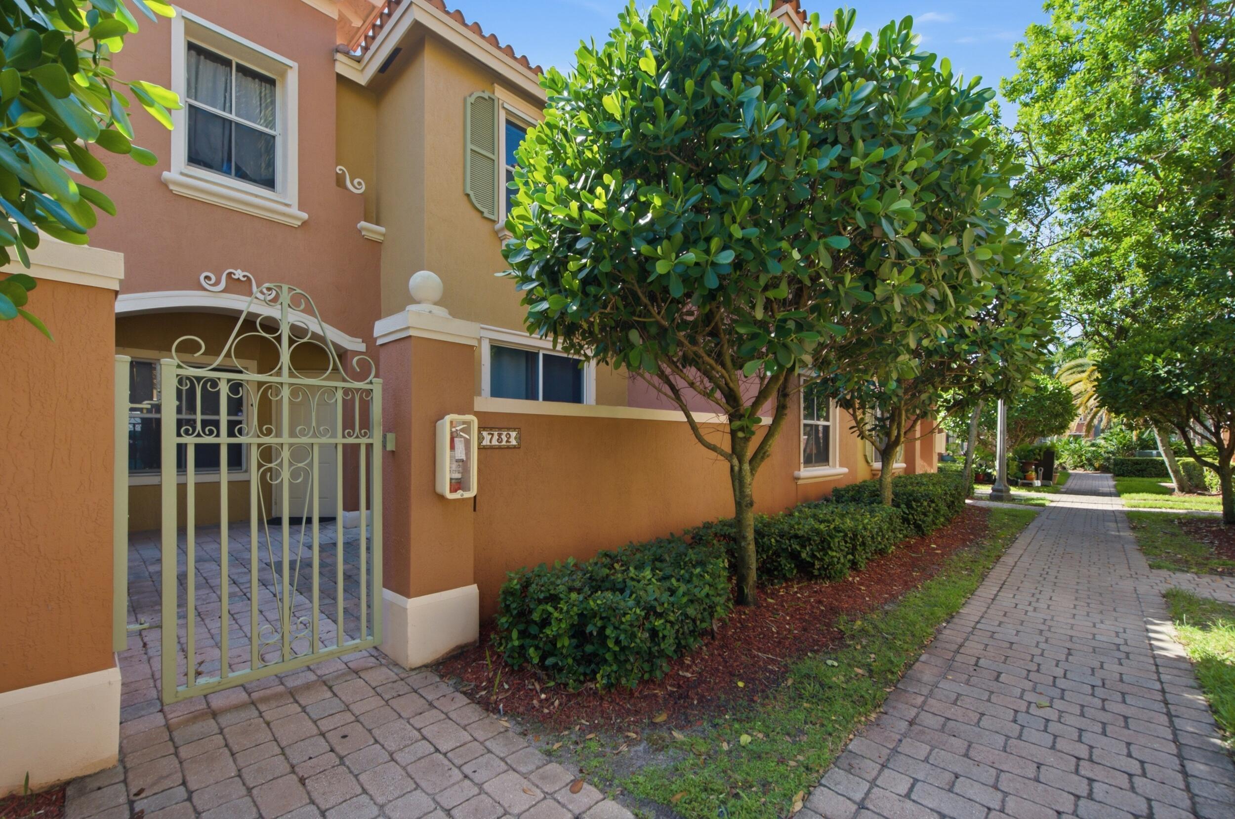 732 SW 106th Avenue 2011, Pembroke Pines, FL 33025, Pembroke Pines
