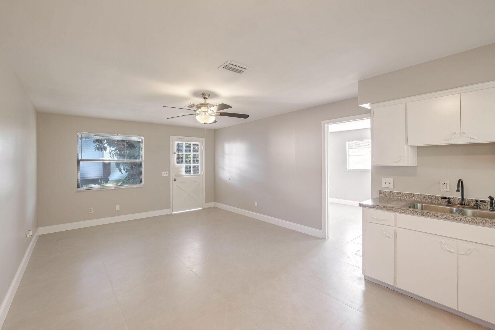 3147 Naylor Terrace, Fort Pierce, FL 34982, Fort Pierce - Photo 3