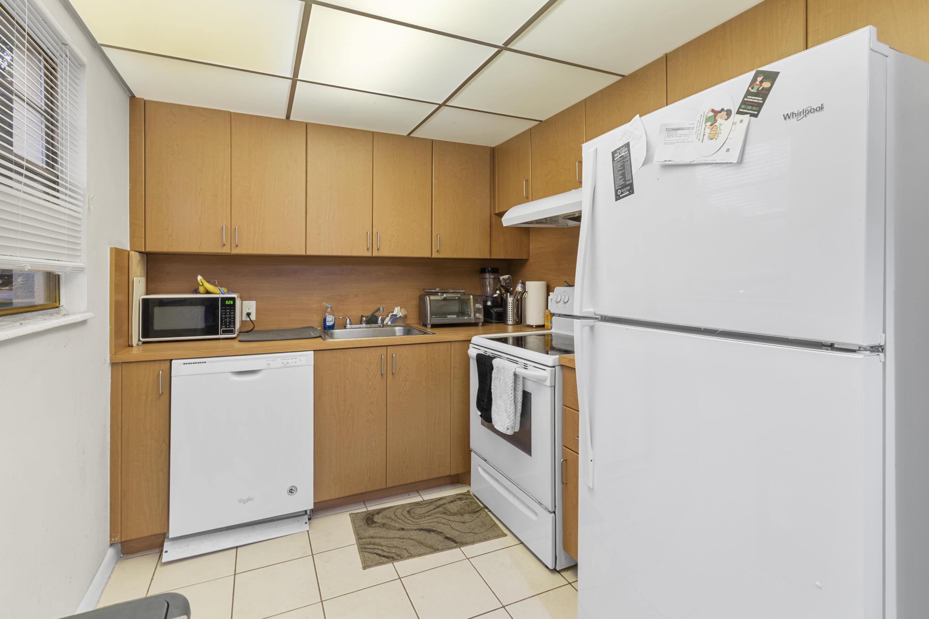 505 Mansfield M, Boca Raton, FL 33434, Boca Raton - Photo 5