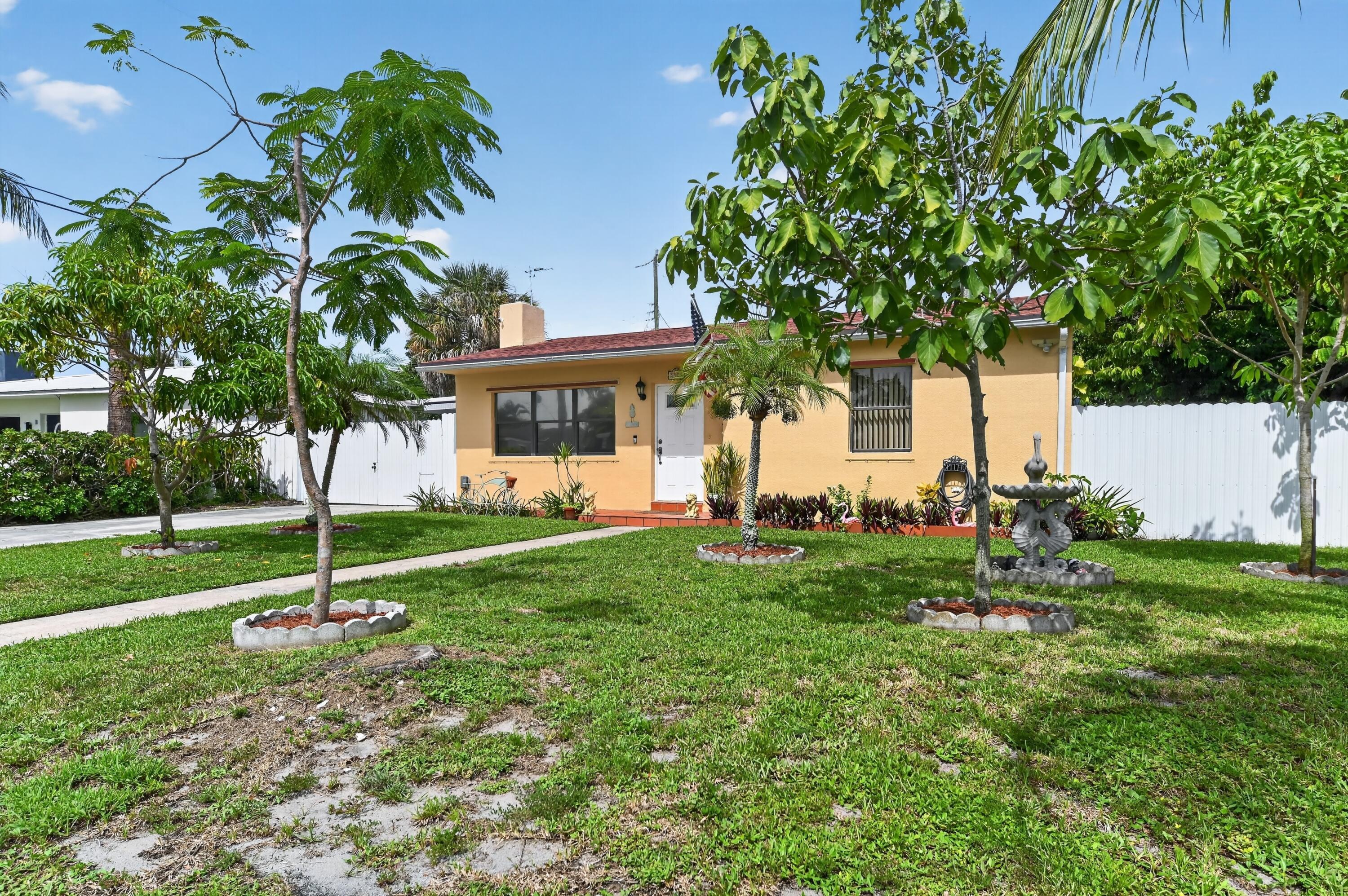 5826 CHURCHILL Court, West Palm Beach, FL 33405, West Palm Beach