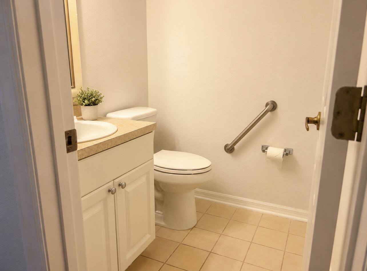 12 VISTA PALM Lane 103, Vero Beach, FL 32962, Vero Beach - Photo 5