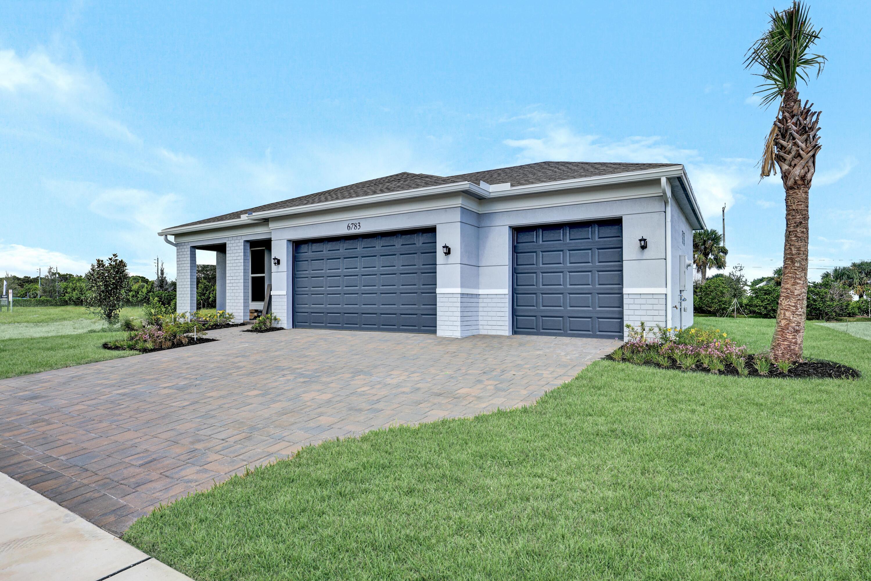 6783 68th Square, Vero Beach, FL 32967, Vero Beach - Photo 2