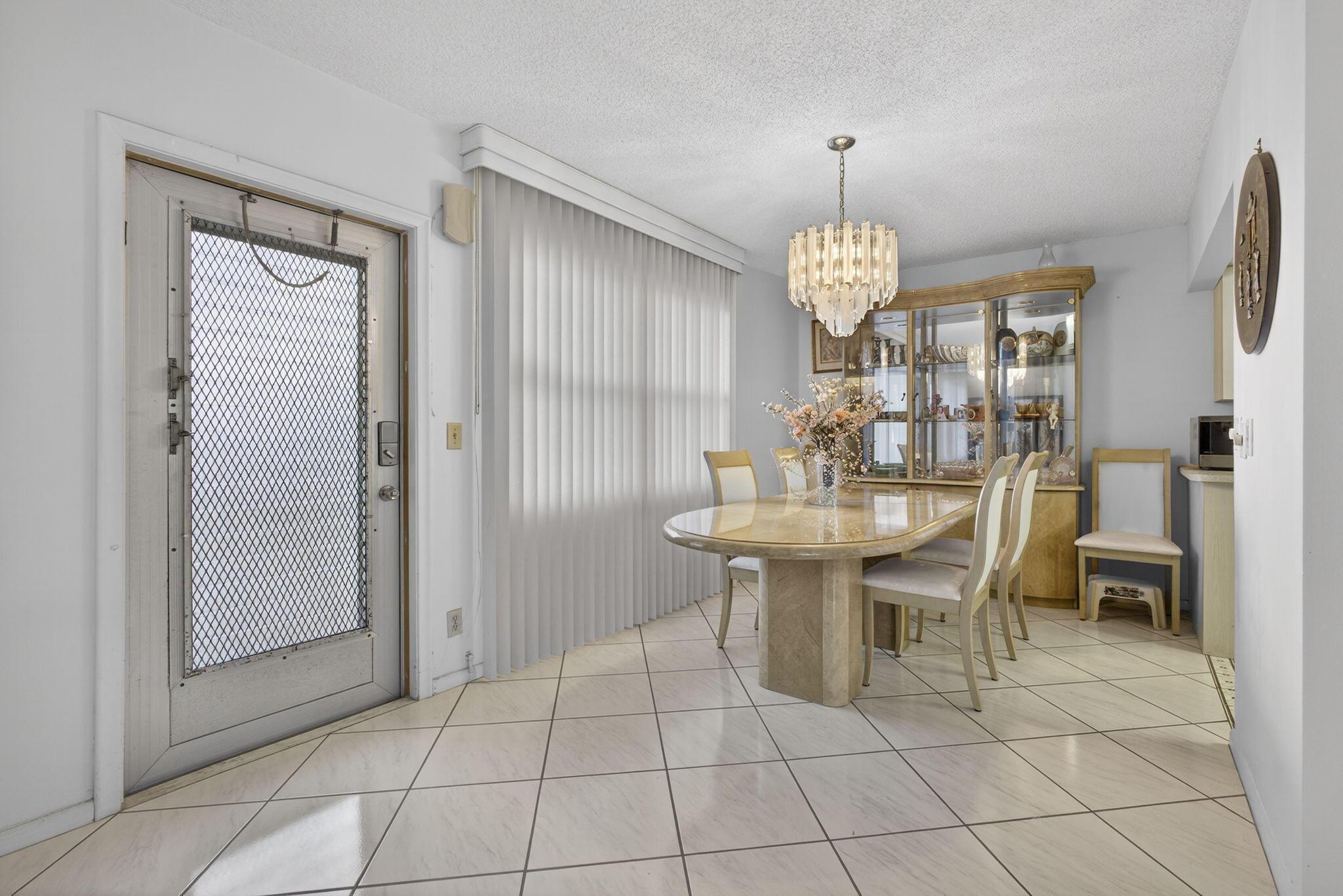 330 WELLINGTON G, West Palm Beach, FL 33417, West Palm Beach - Photo 4