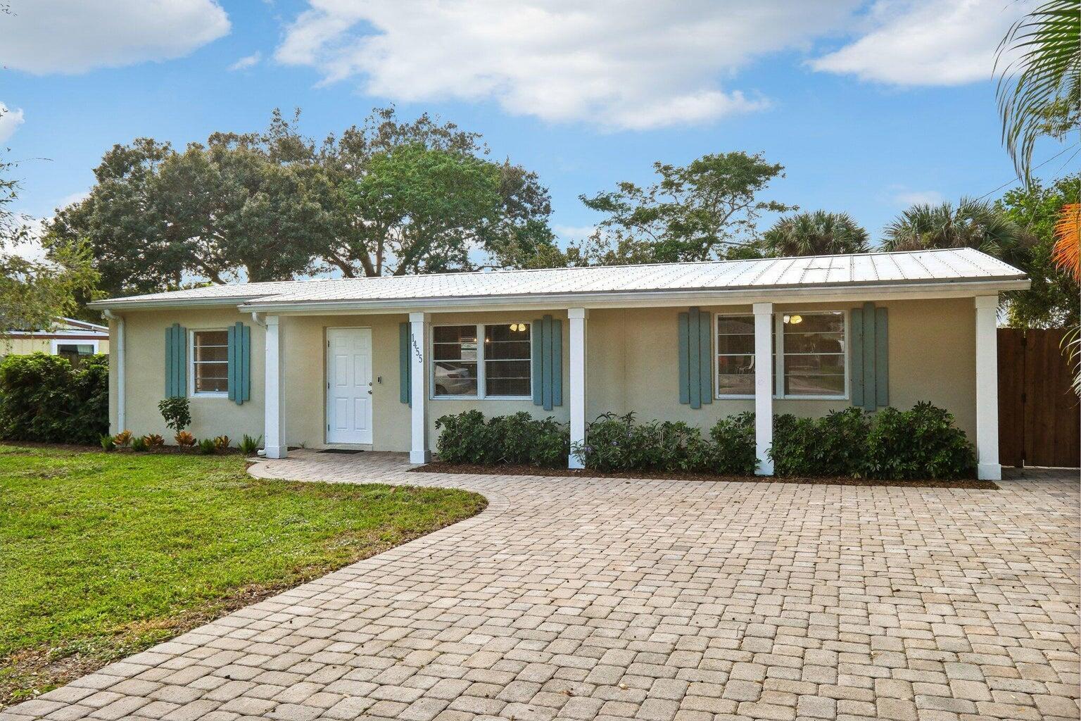 1455 15TH Avenue, Vero Beach, FL 32960, Vero Beach - Photo 2