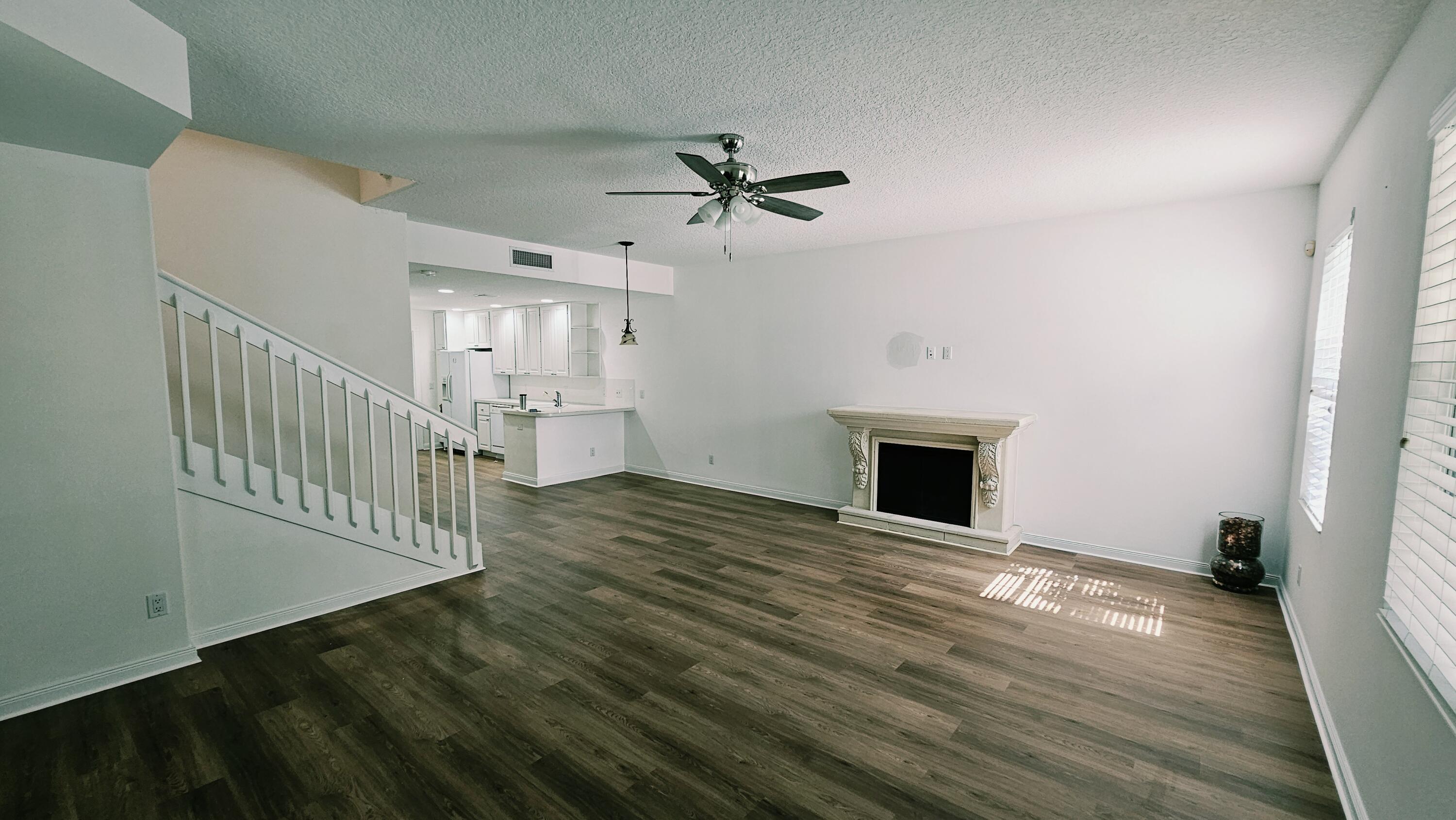 2868 W COMMUNITY Drive, Jupiter, FL 33458, Jupiter - Photo 5