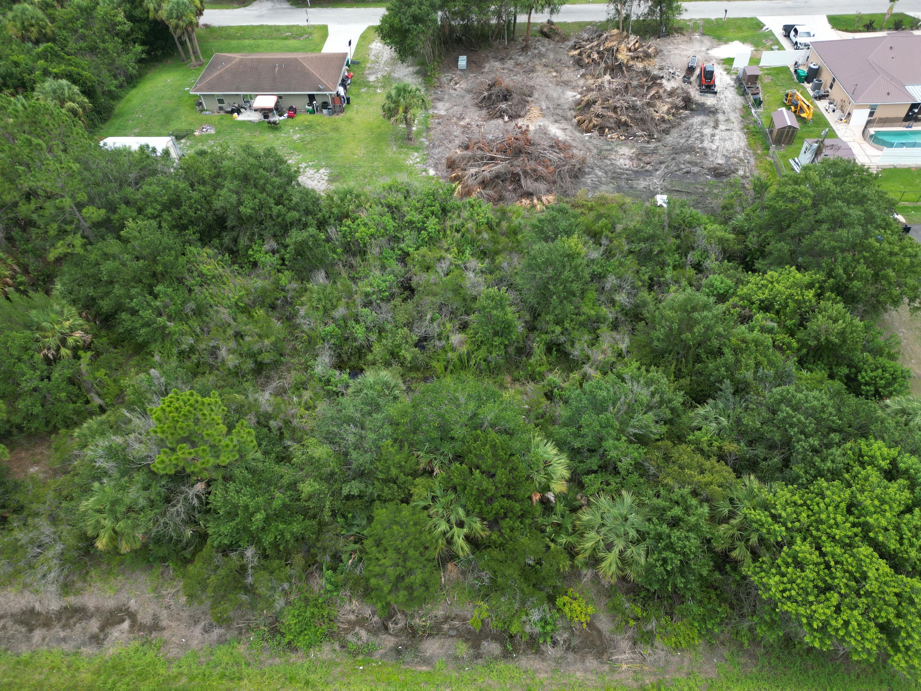 3738 NW 37th Avenue, Okeechobee, FL 34972, Okeechobee - Photo 4