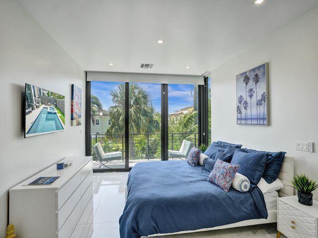 2514 NE 21ST Street A, Fort Lauderdale, FL 33305, Fort Lauderdale - Photo 4