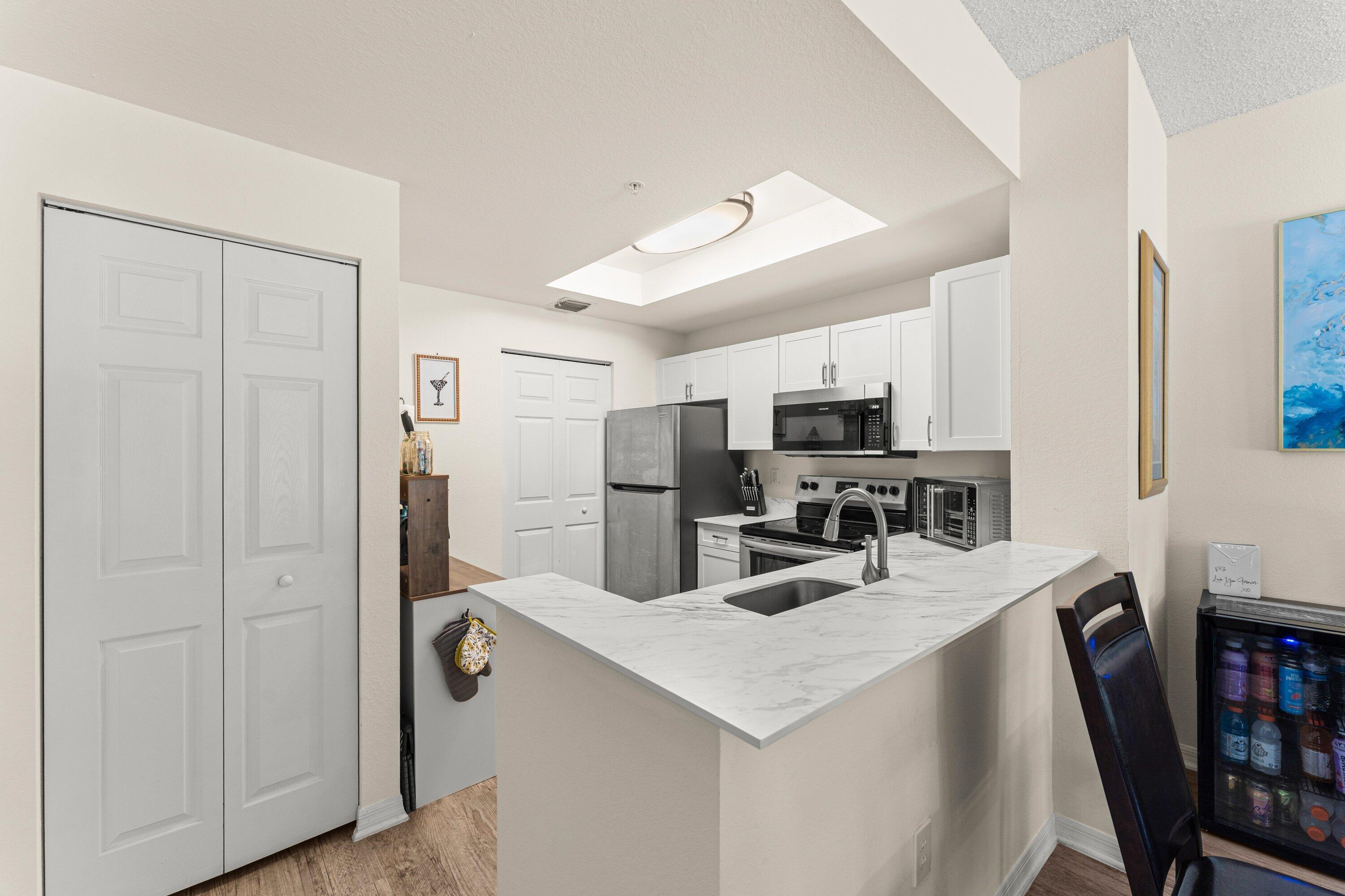 2801 SARENTO Place 102, Palm Beach Gardens, FL 33410, Palm Beach Gardens - Photo 4