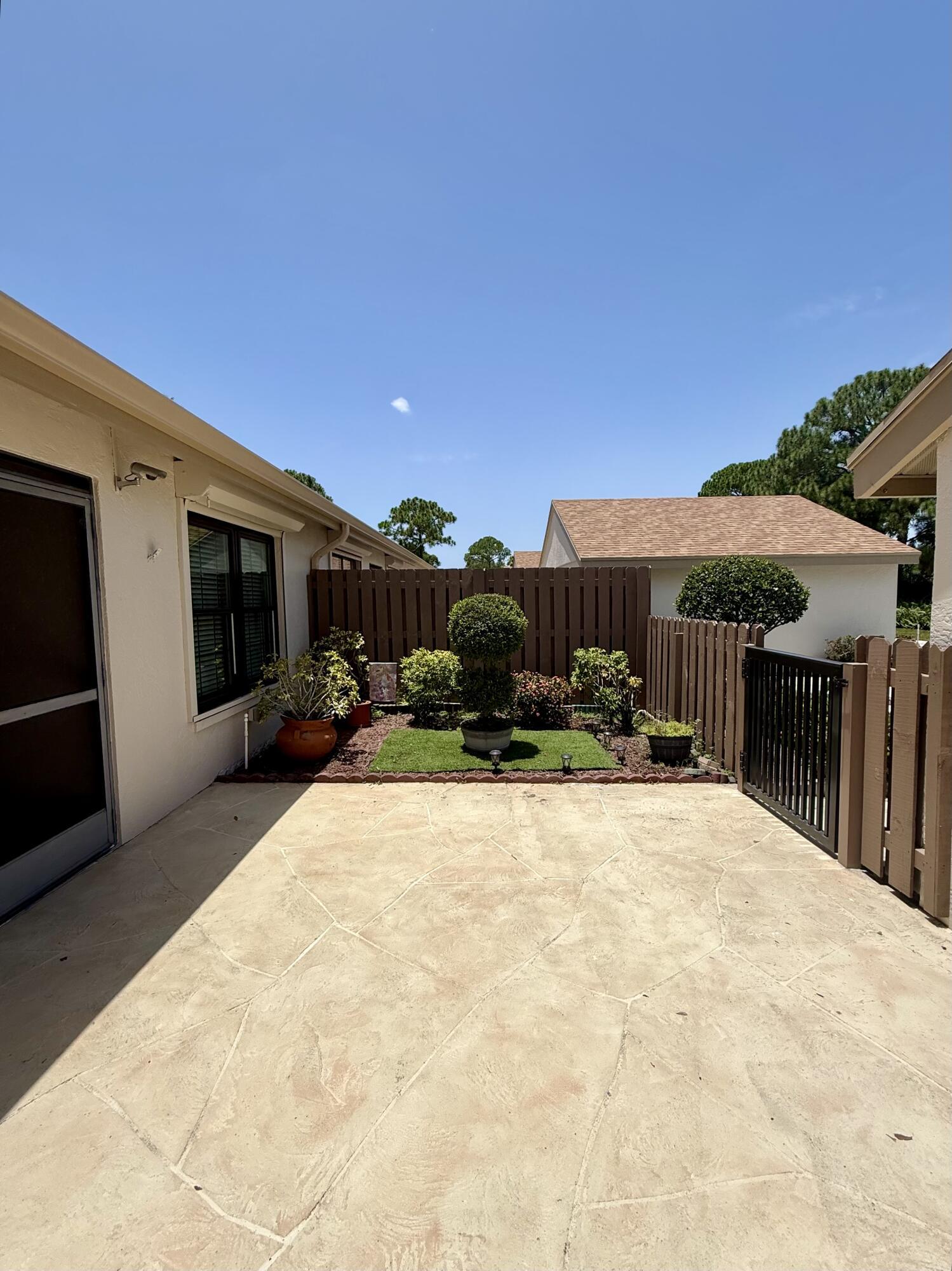 2054 SW Silver Pine Way 123-B, Palm City, FL 34990, Palm City - Photo 4