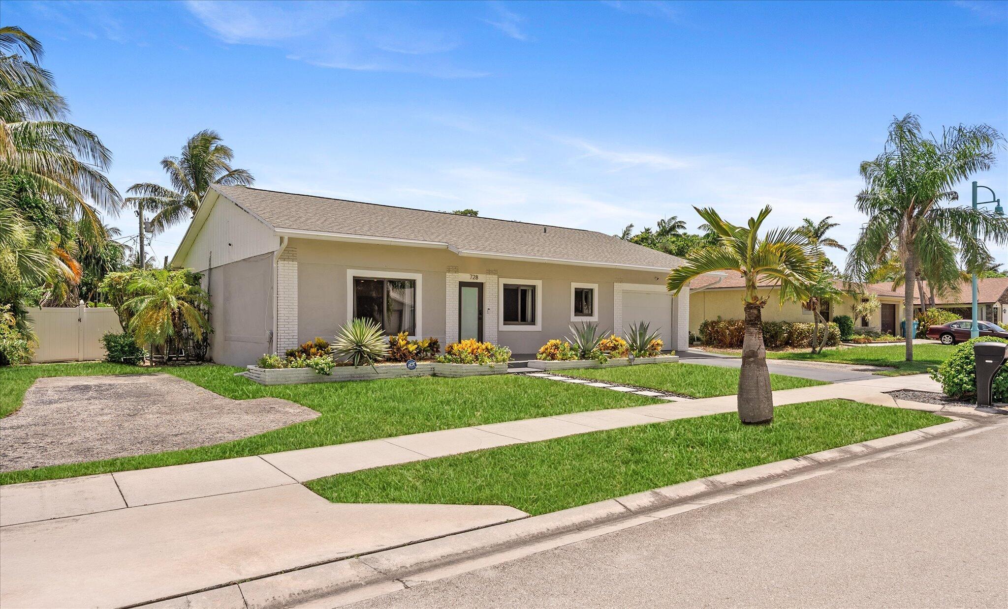 728 NE 9TH Avenue, Boynton Beach, FL 33435, Boynton Beach - Photo 4