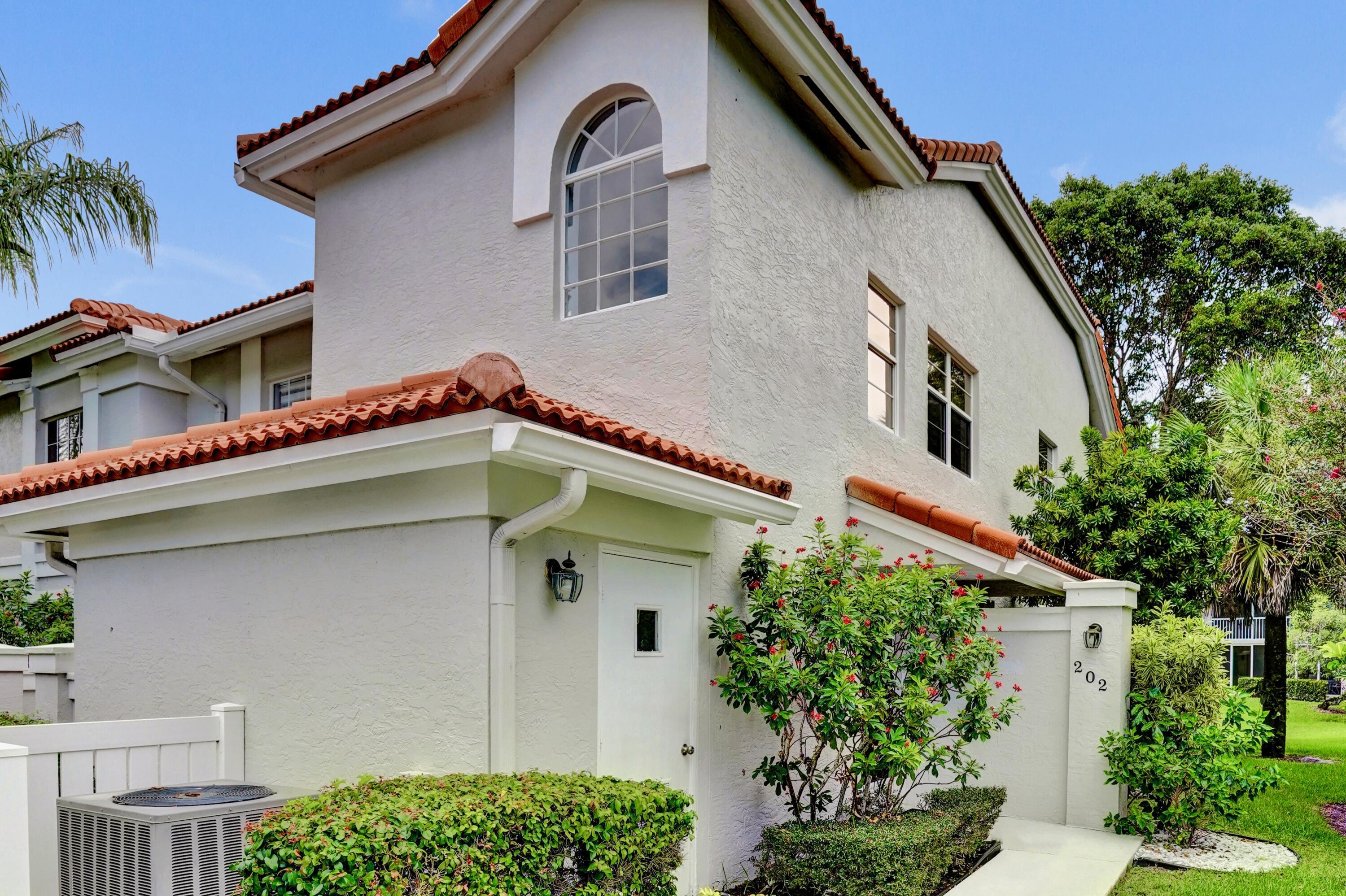 7669 Springwater Place 202, Boynton Beach, FL 33437, Boynton Beach - Photo 2