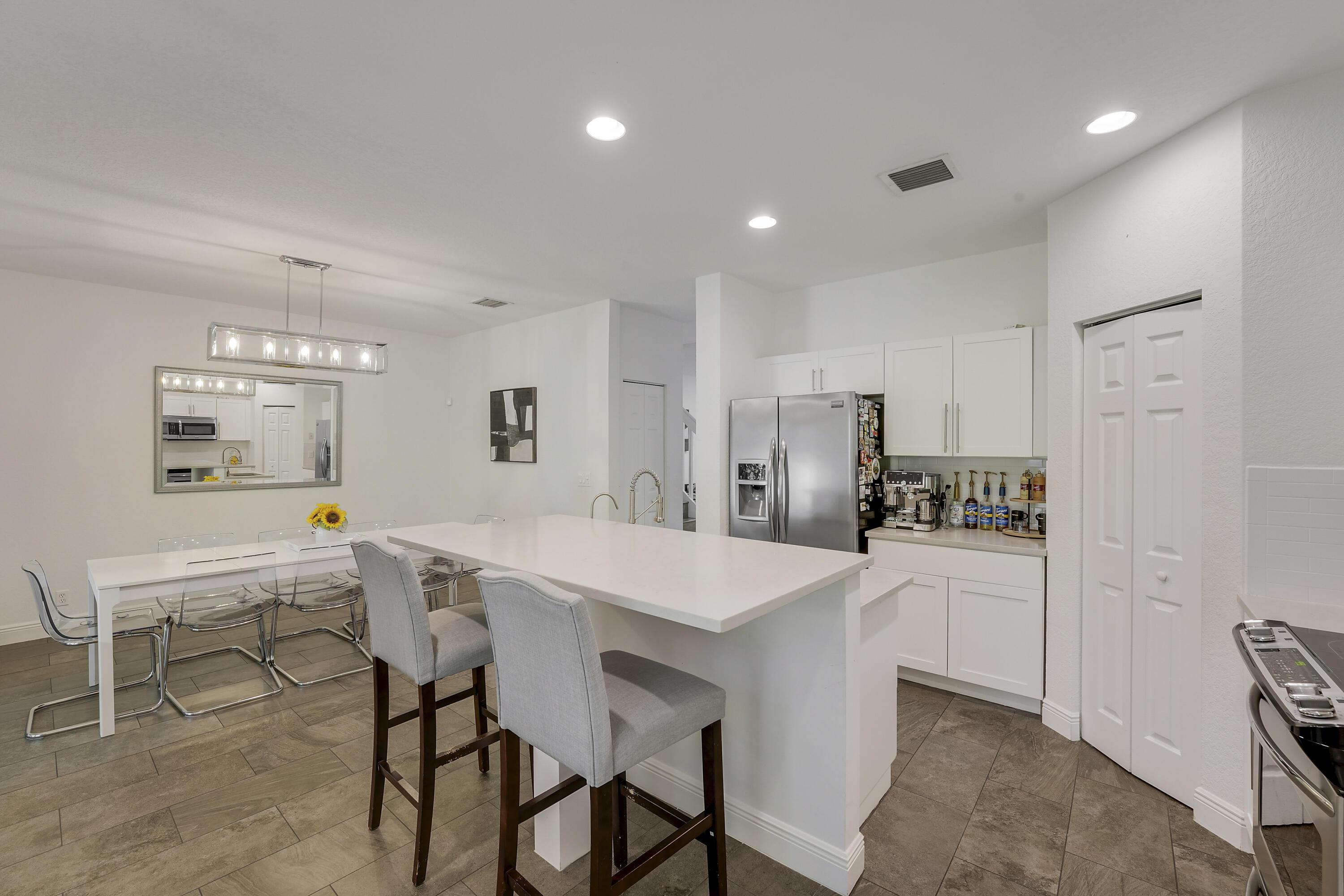 323 Spruce Street 323, Boynton Beach, FL 33426, Boynton Beach - Photo 4