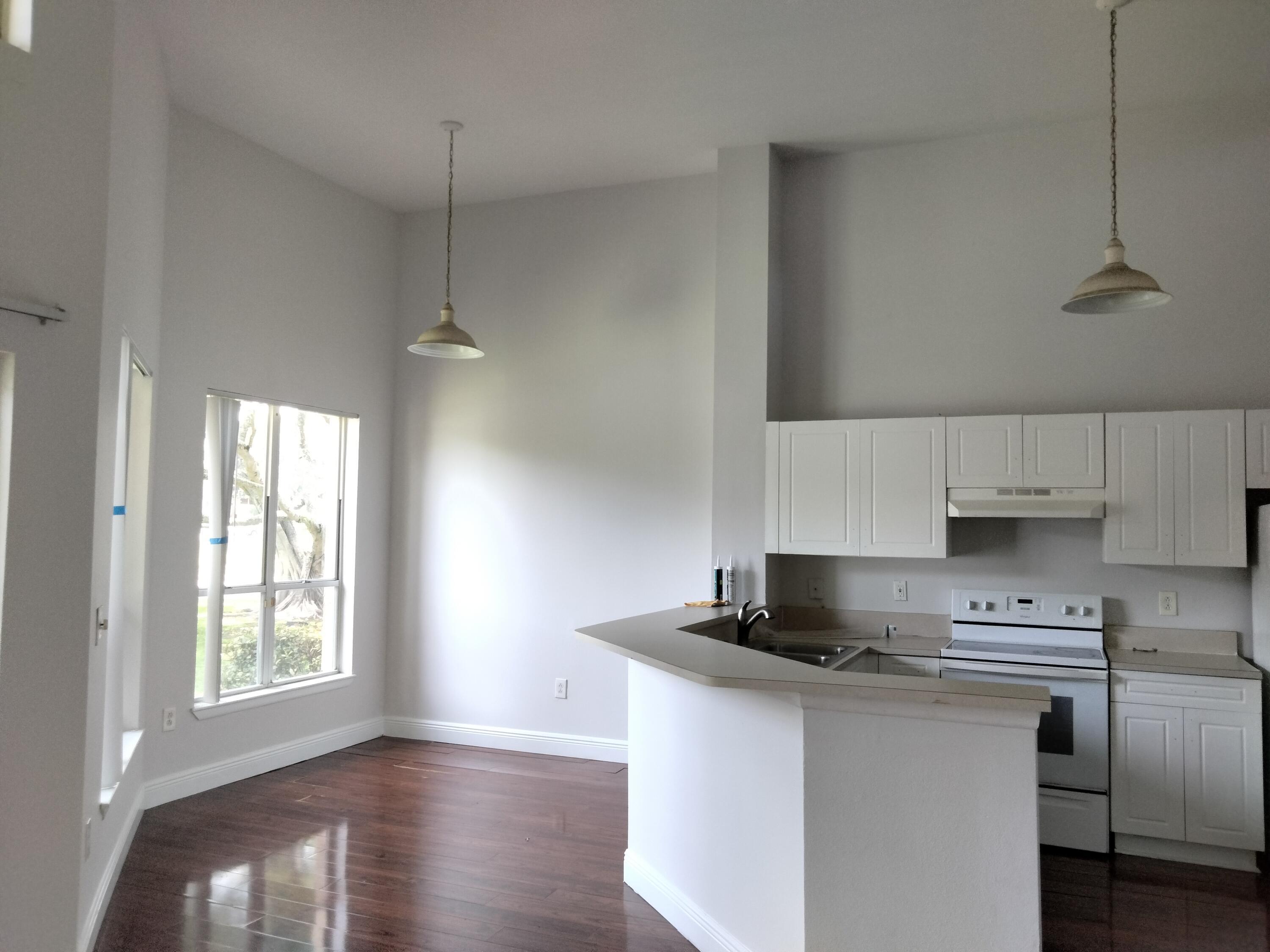 4759 Via Palm Lakes 305, West Palm Beach, FL 33417, West Palm Beach - Photo 2