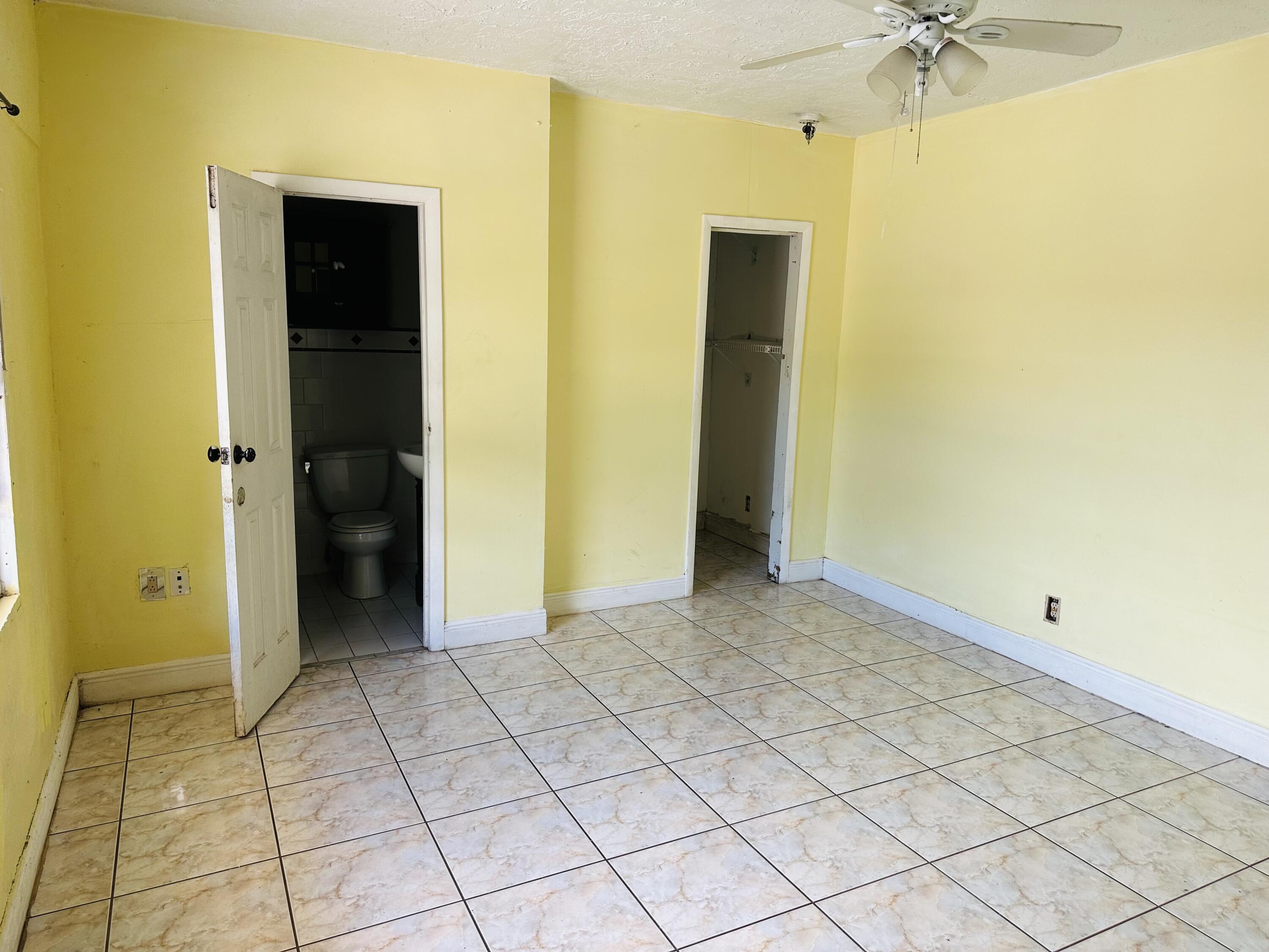 3893 Allison Court, Lake Worth, FL 33461, Lake Worth - Photo 5