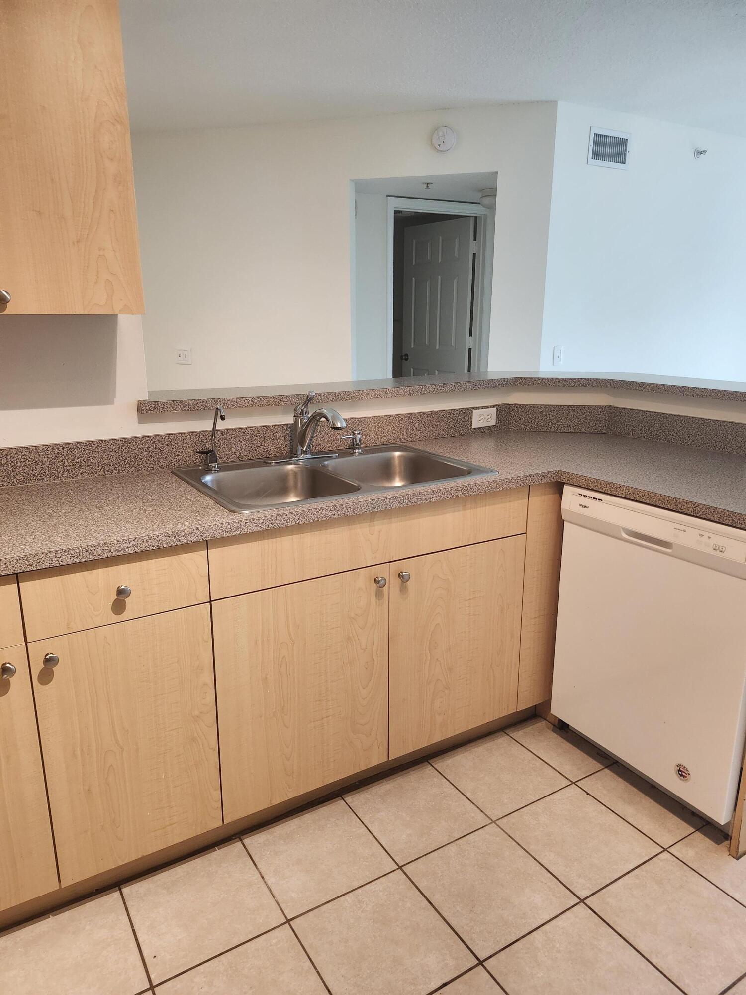 1009 VILLA Lane, Boynton Beach, FL 33435, Boynton Beach - Photo 5