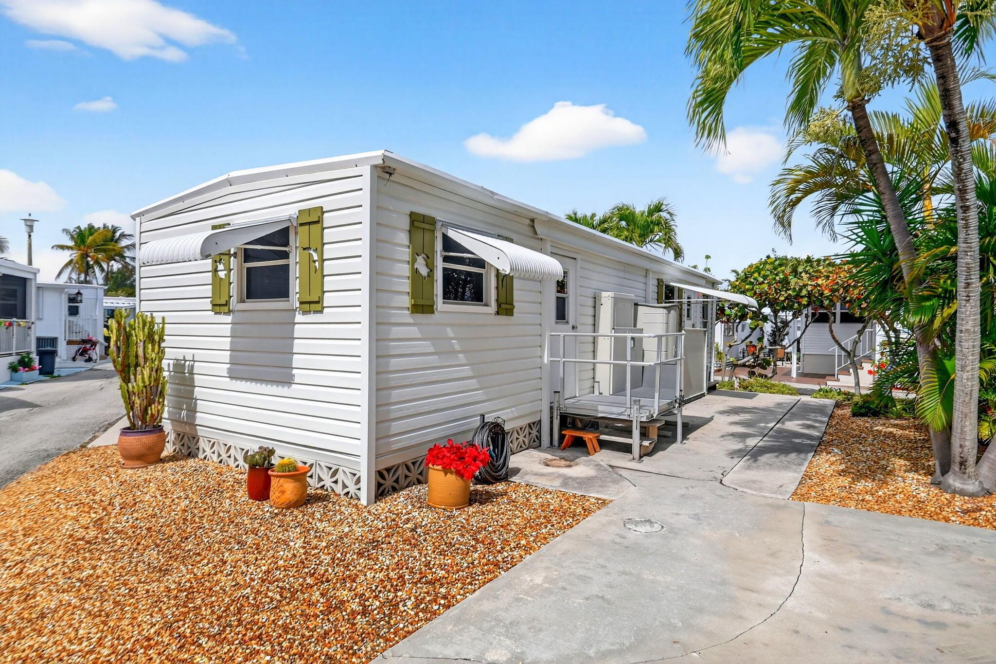 5 Cedar Drive CD5, Briny Breezes, FL 33435, Briny Breezes - Photo 4
