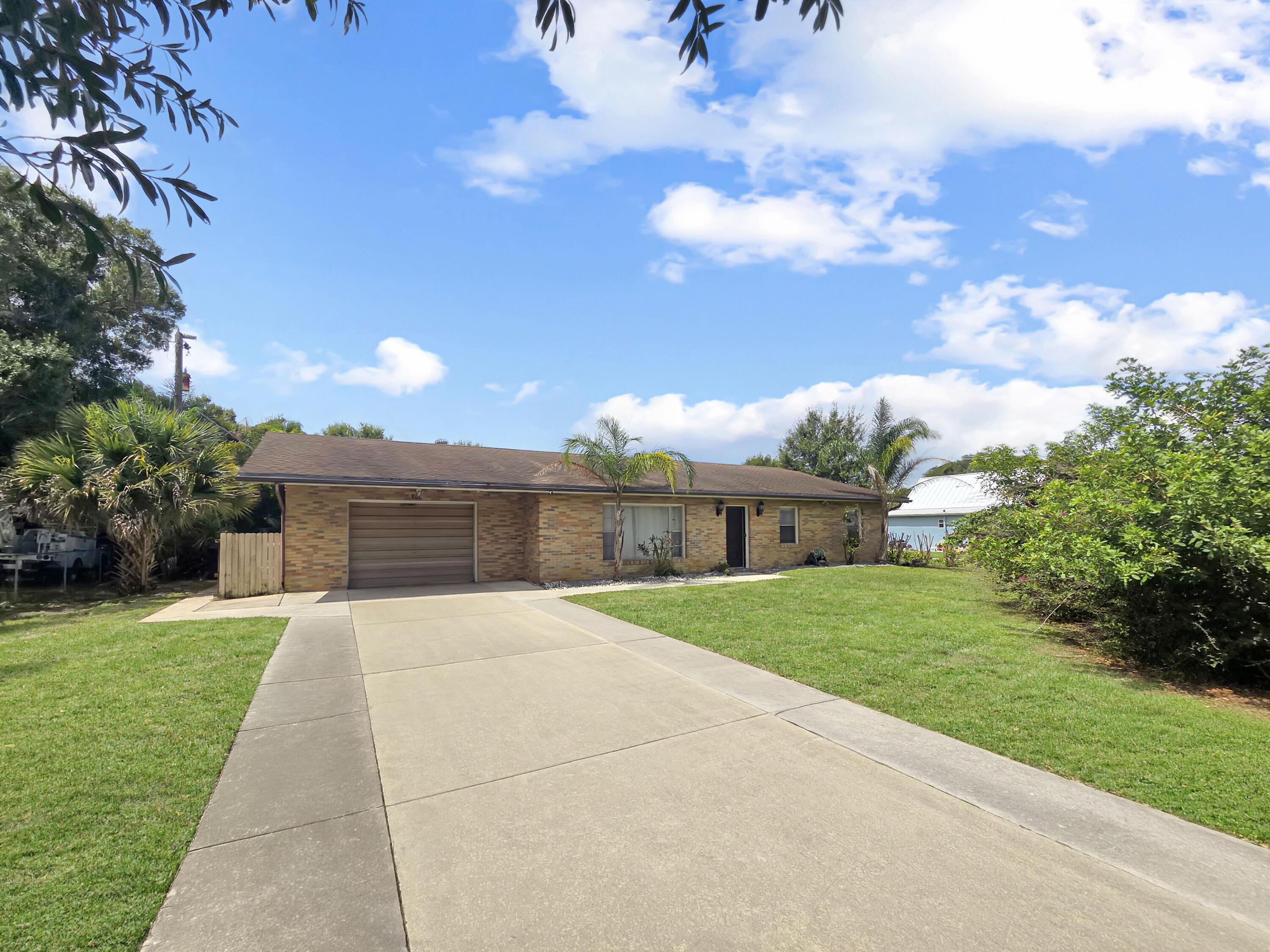 801 W WEATHERBEE Road, Fort Pierce, FL 34982, Fort Pierce