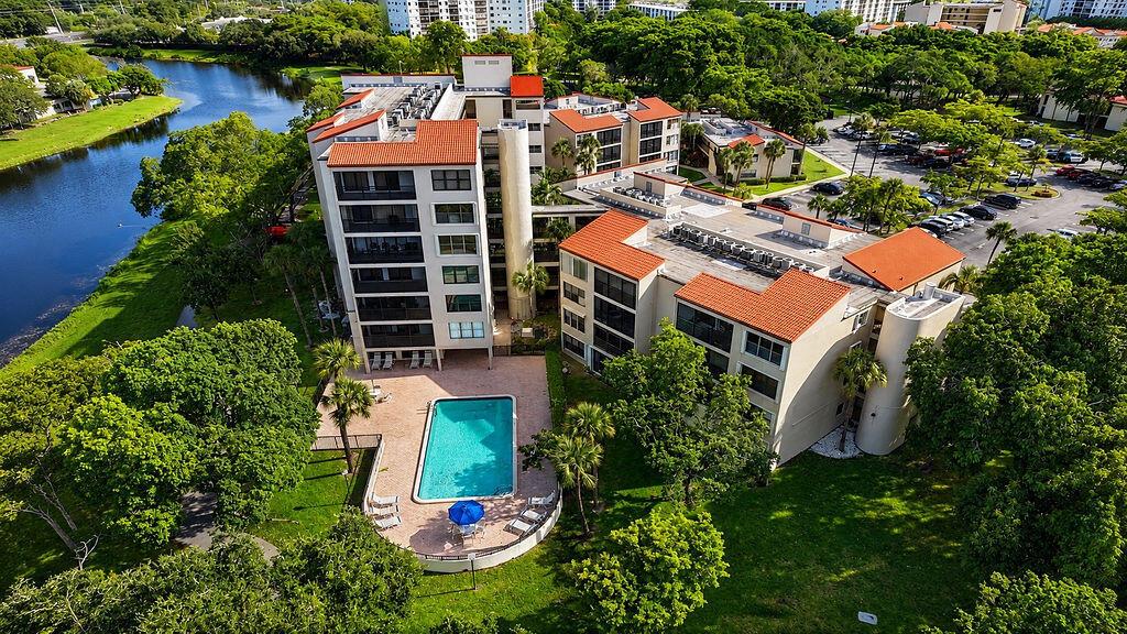 2322 S Cypress Bend Drive 311, Pompano Beach, FL 33069, Pompano Beach