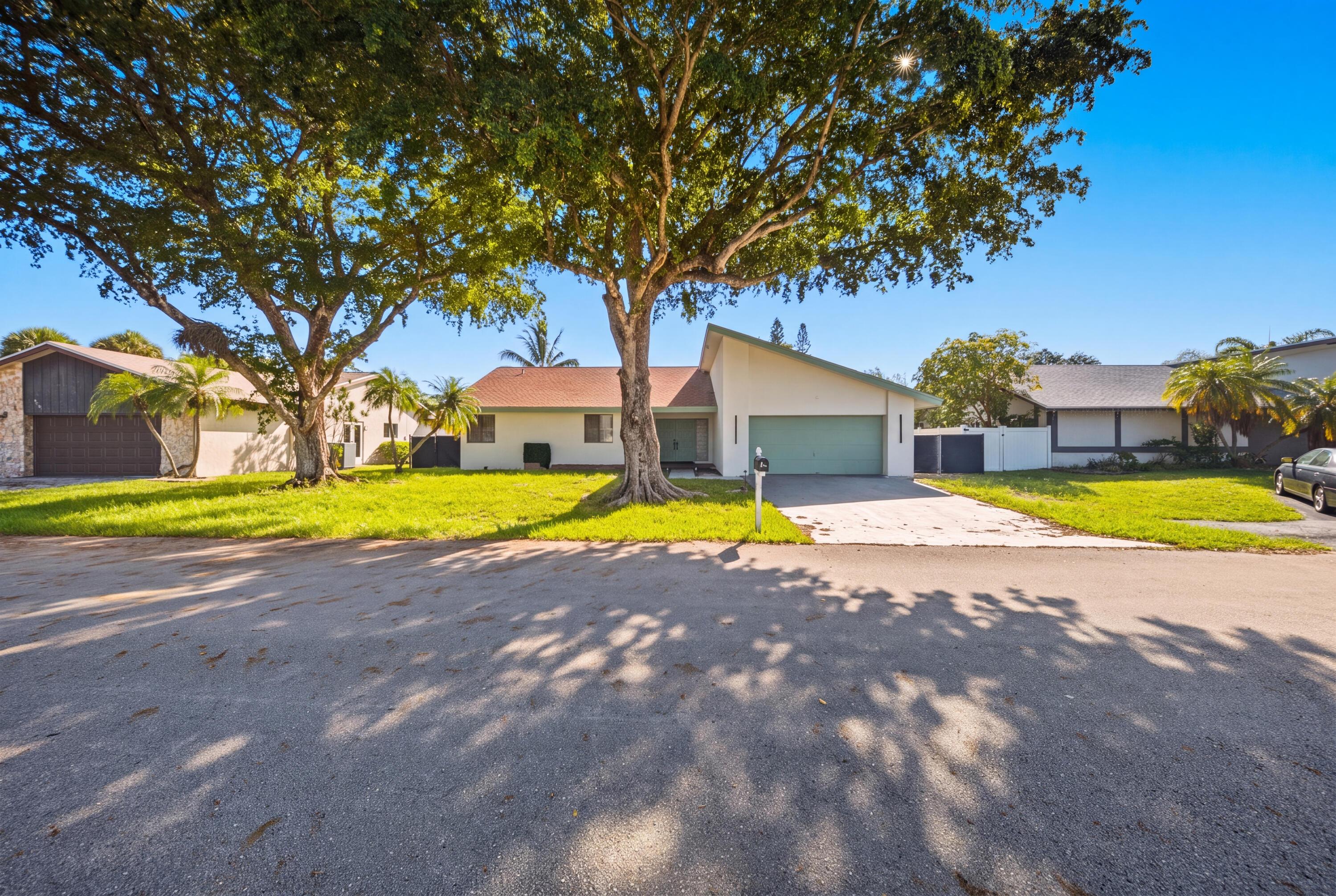 8114 NUTMEG Way, Tamarac, FL 33321, Tamarac
