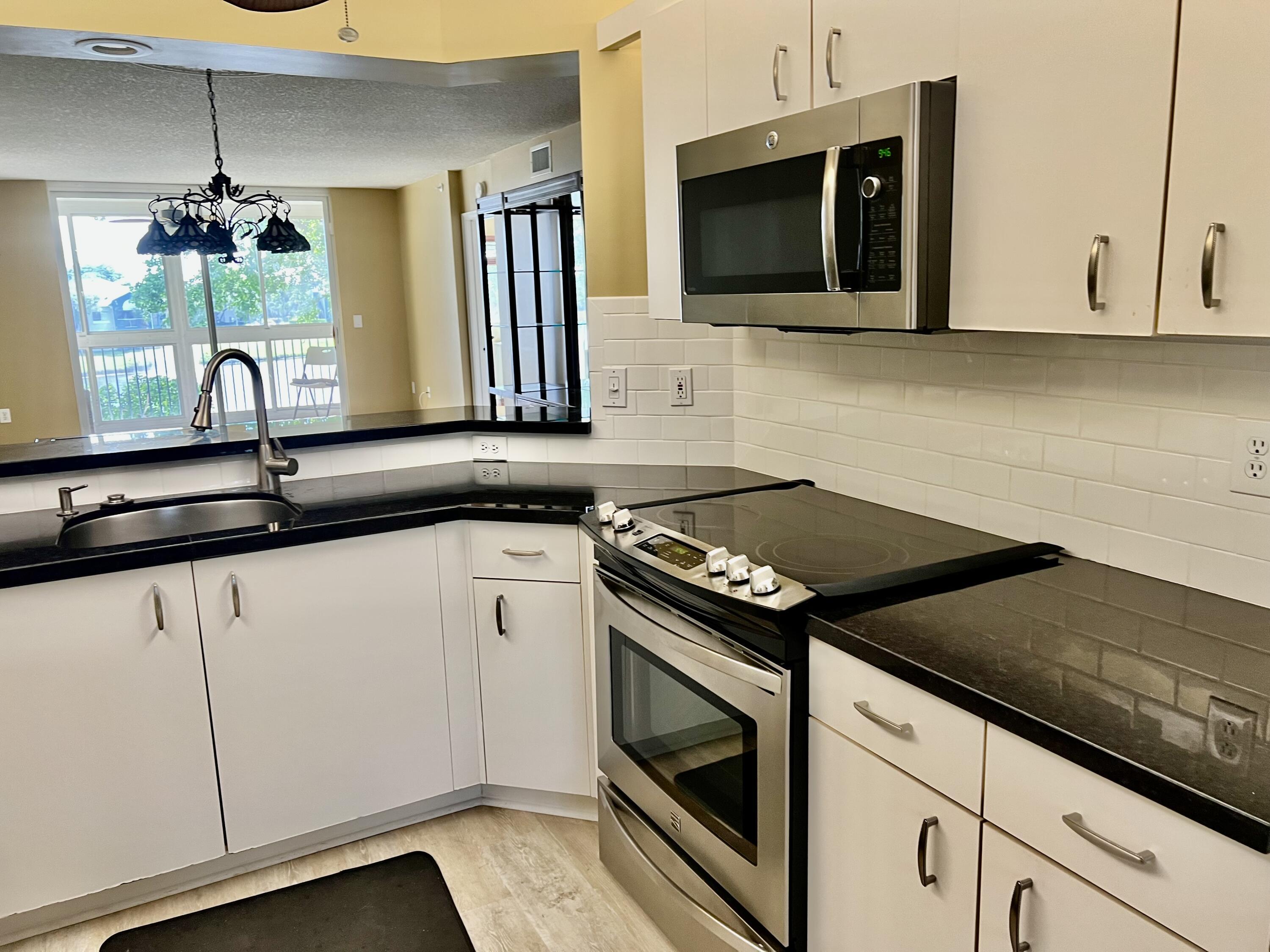 9563 Weldon Circle 304, Tamarac, FL 33321, Tamarac - Photo 4