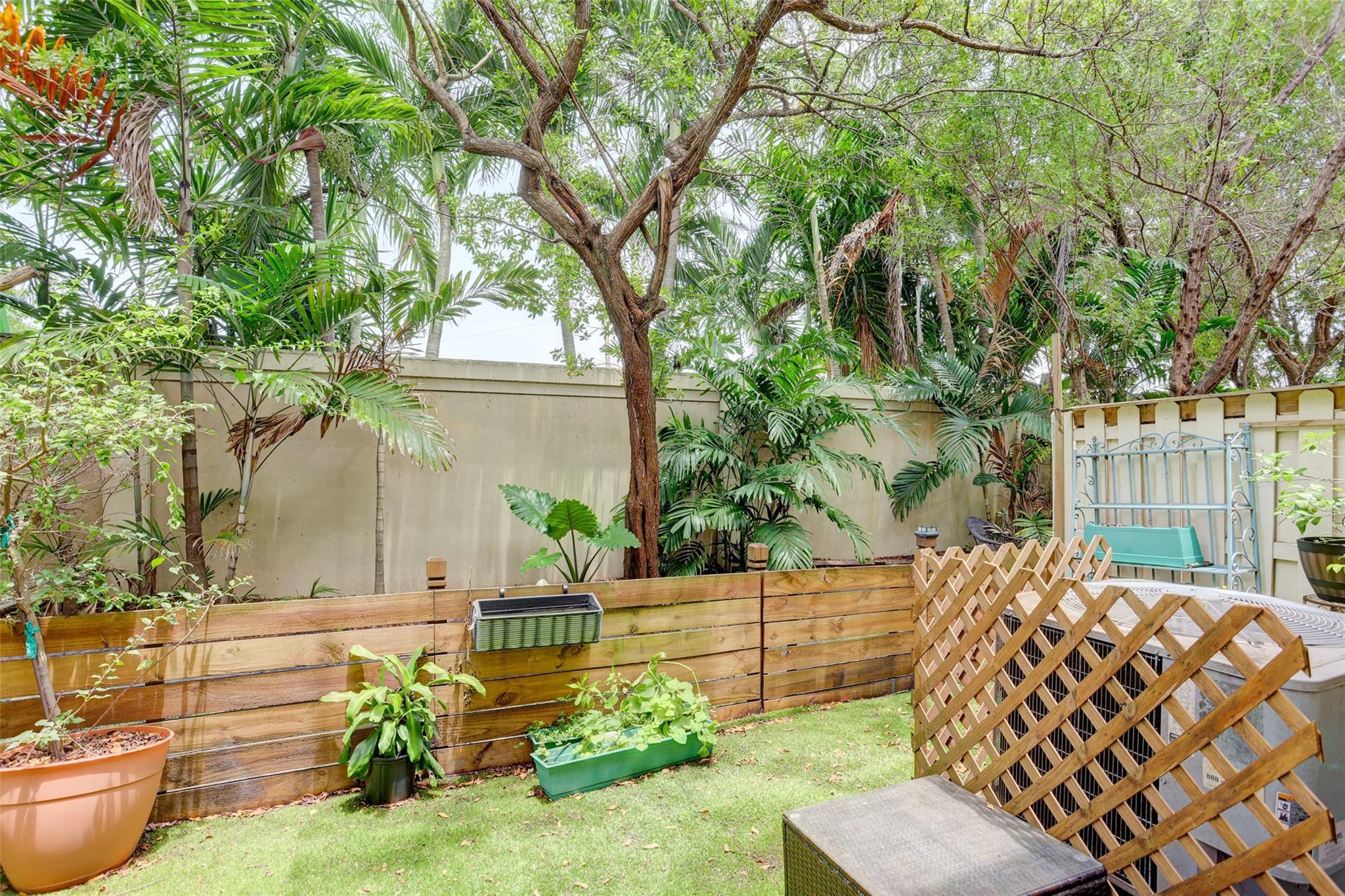 2851 W Prospect Road 305, Tamarac, FL 33309, Tamarac - Photo 5