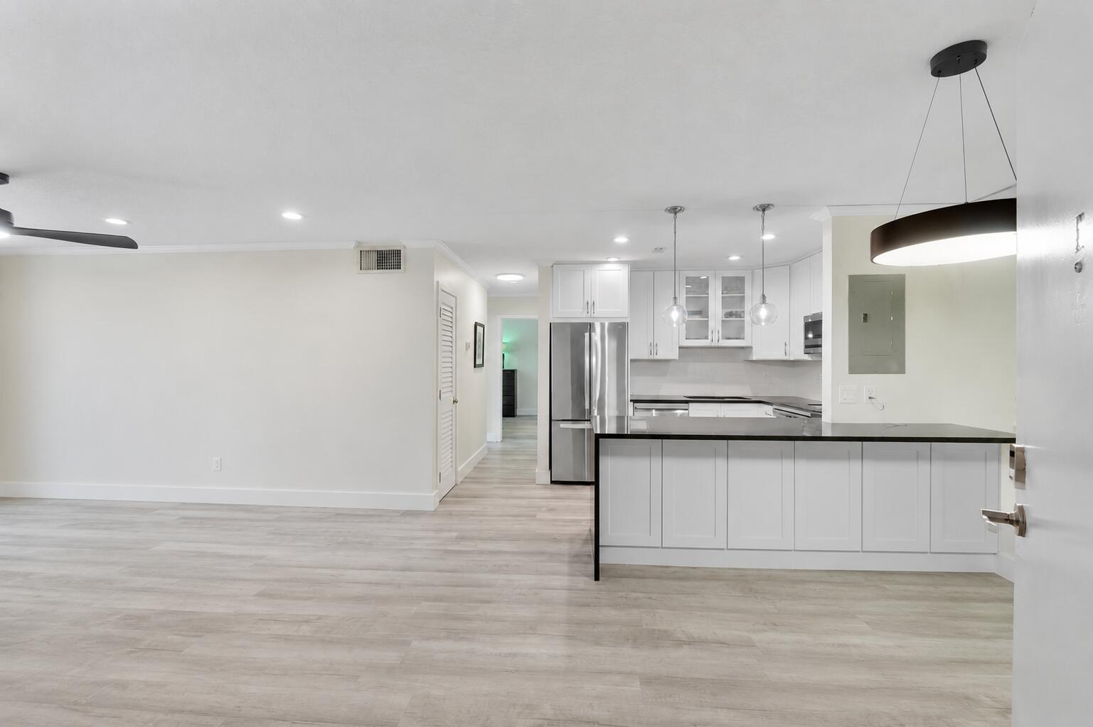 6205 Bay Club Drive 3, Fort Lauderdale, FL 33308, Fort Lauderdale - Photo 3