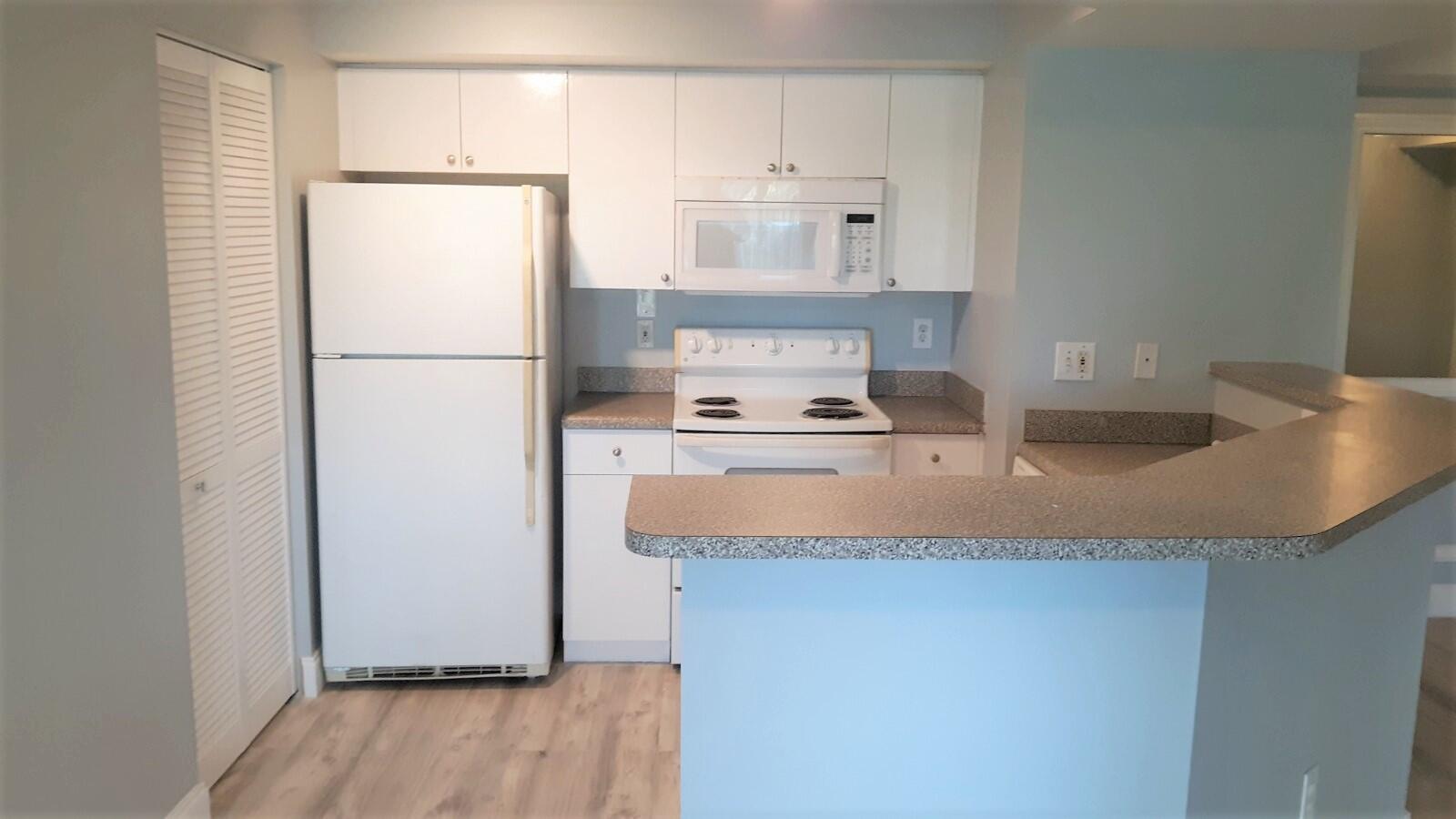 3818 NW Adriatic Lane 1-308, Jensen Beach, FL 34957, Jensen Beach - Photo 3