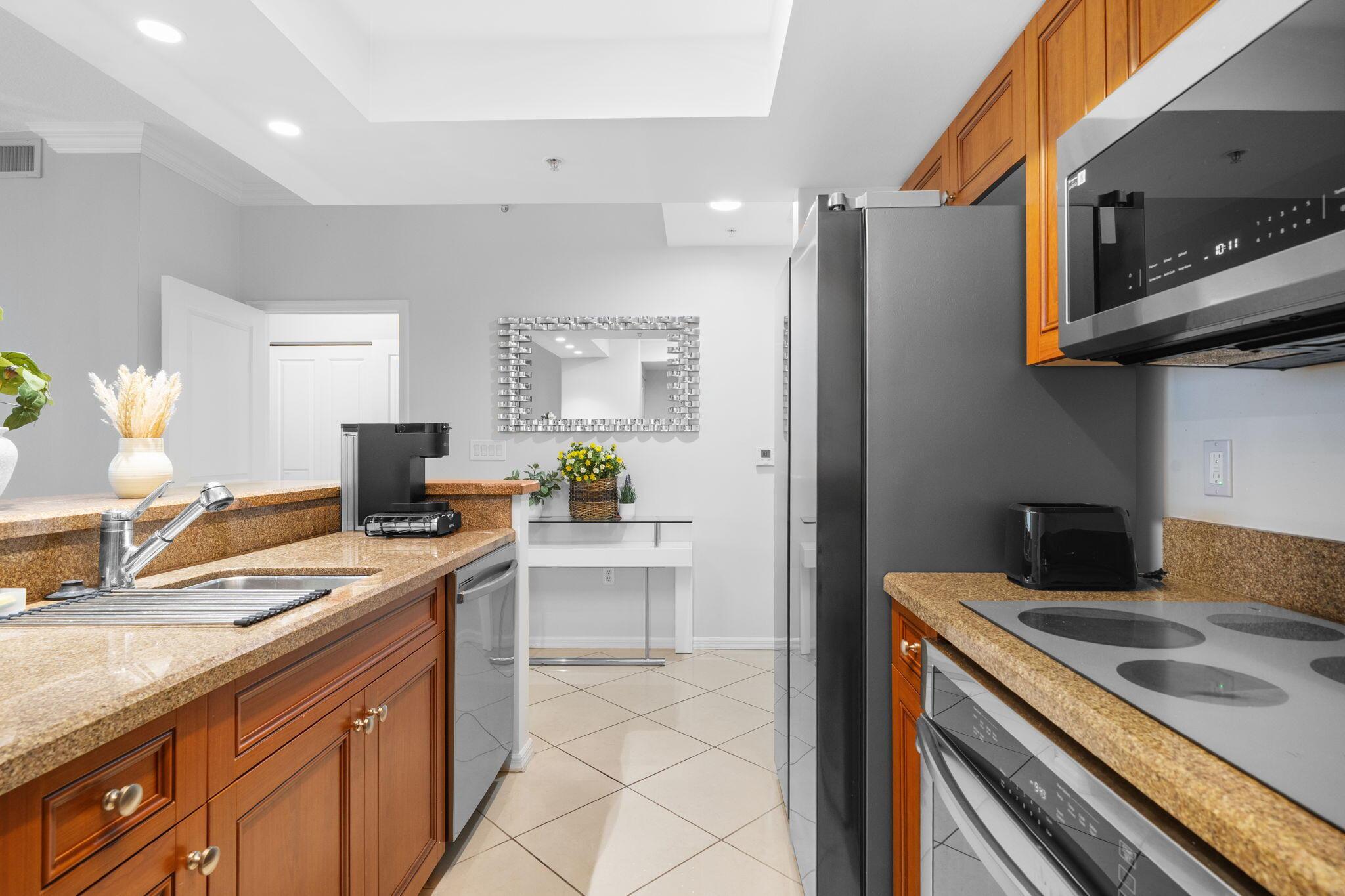 347 N NEW RIVER Drive E 405, Fort Lauderdale, FL 33301, Fort Lauderdale - Photo 5