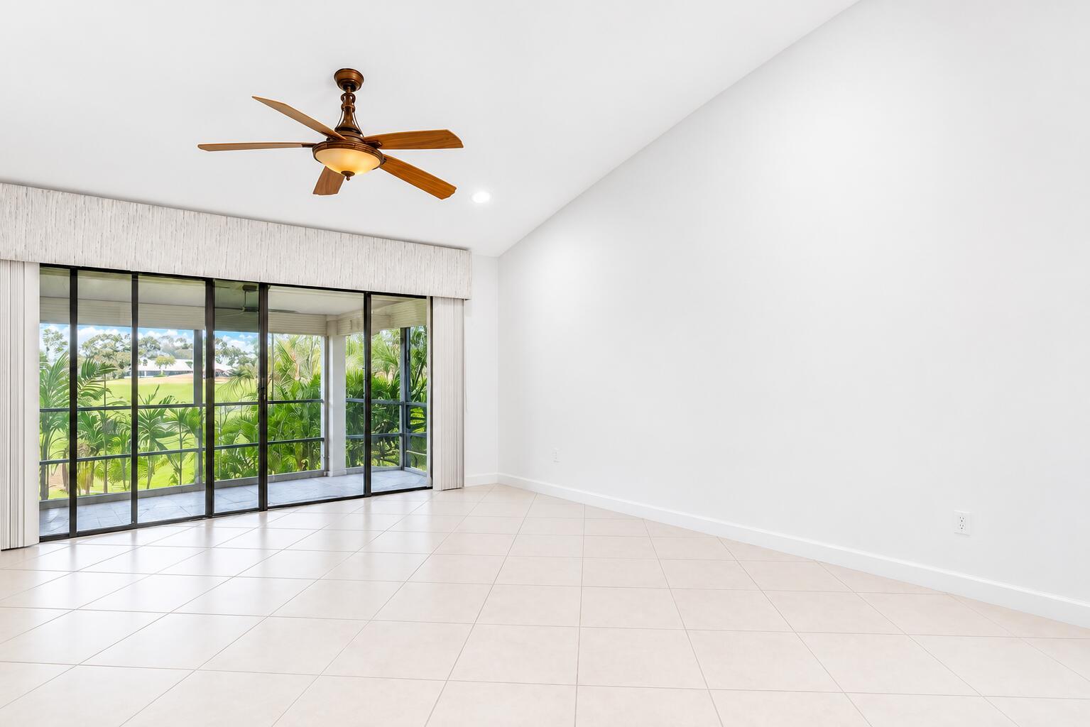 16131 Laurel Drive 33, Weston, FL 33326, Weston - Photo 5