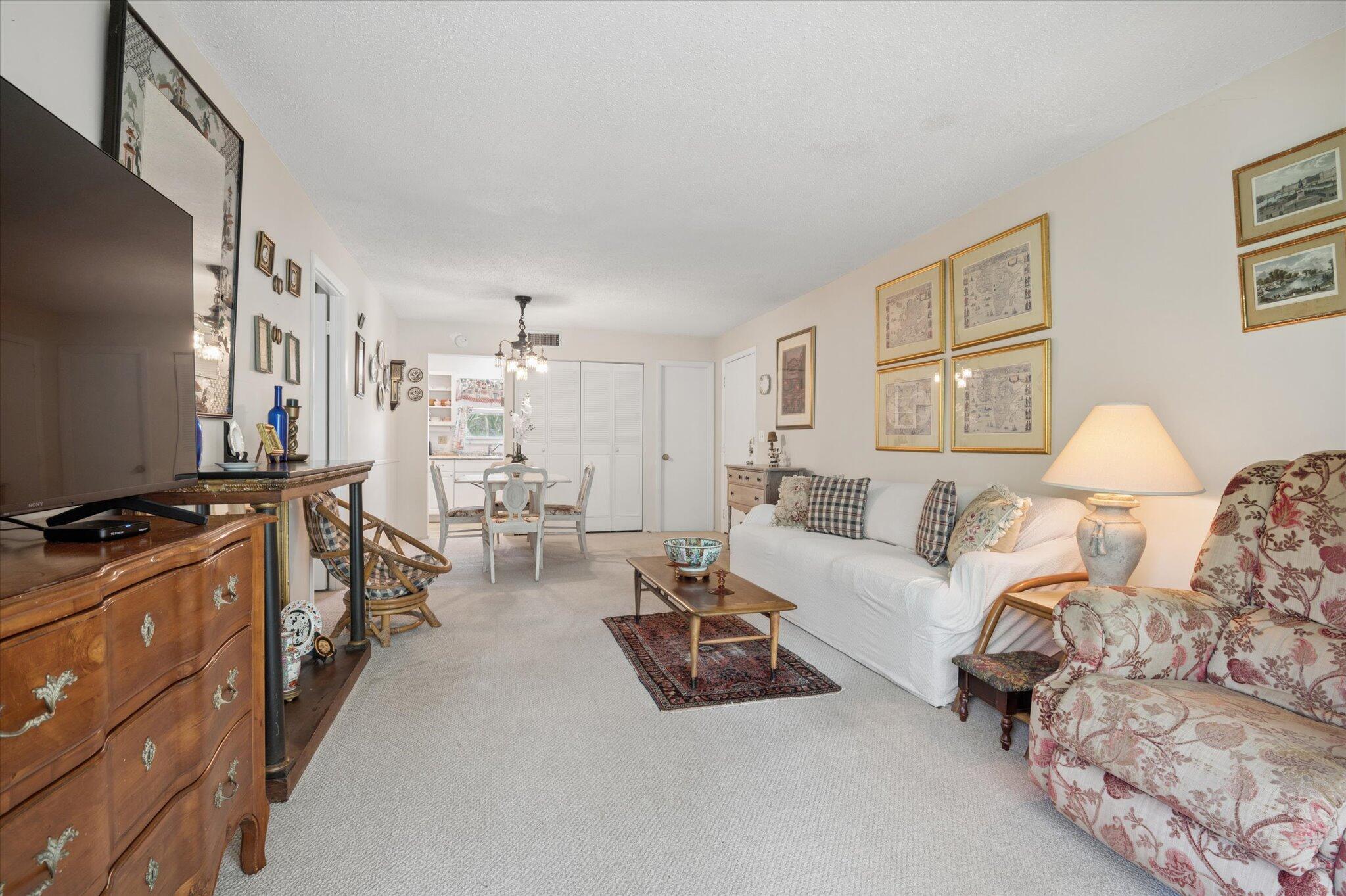 473 Lake Frances Drive, West Palm Beach, FL 33411, West Palm Beach - Photo 4