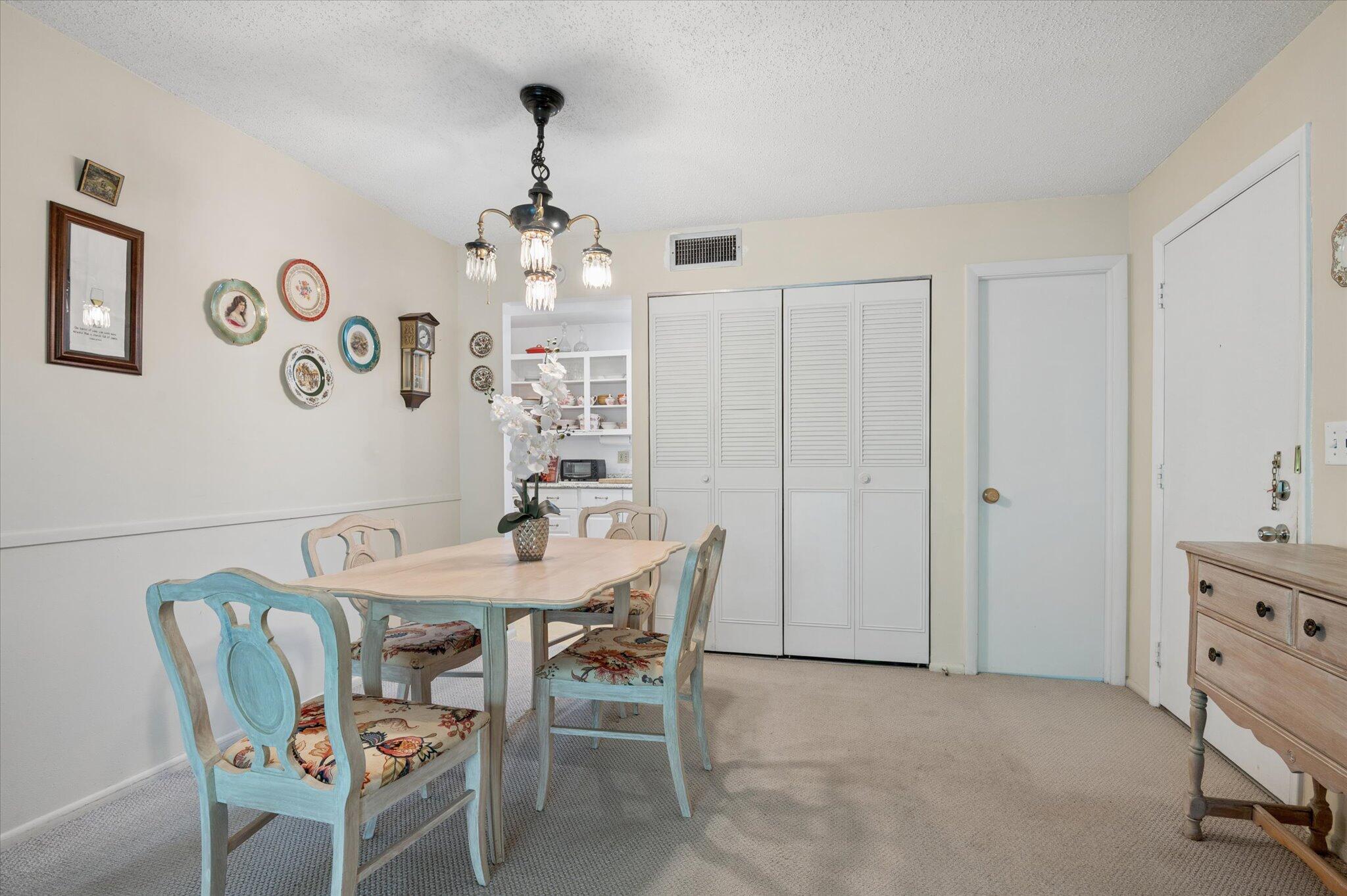 473 Lake Frances Drive, West Palm Beach, FL 33411, West Palm Beach - Photo 5