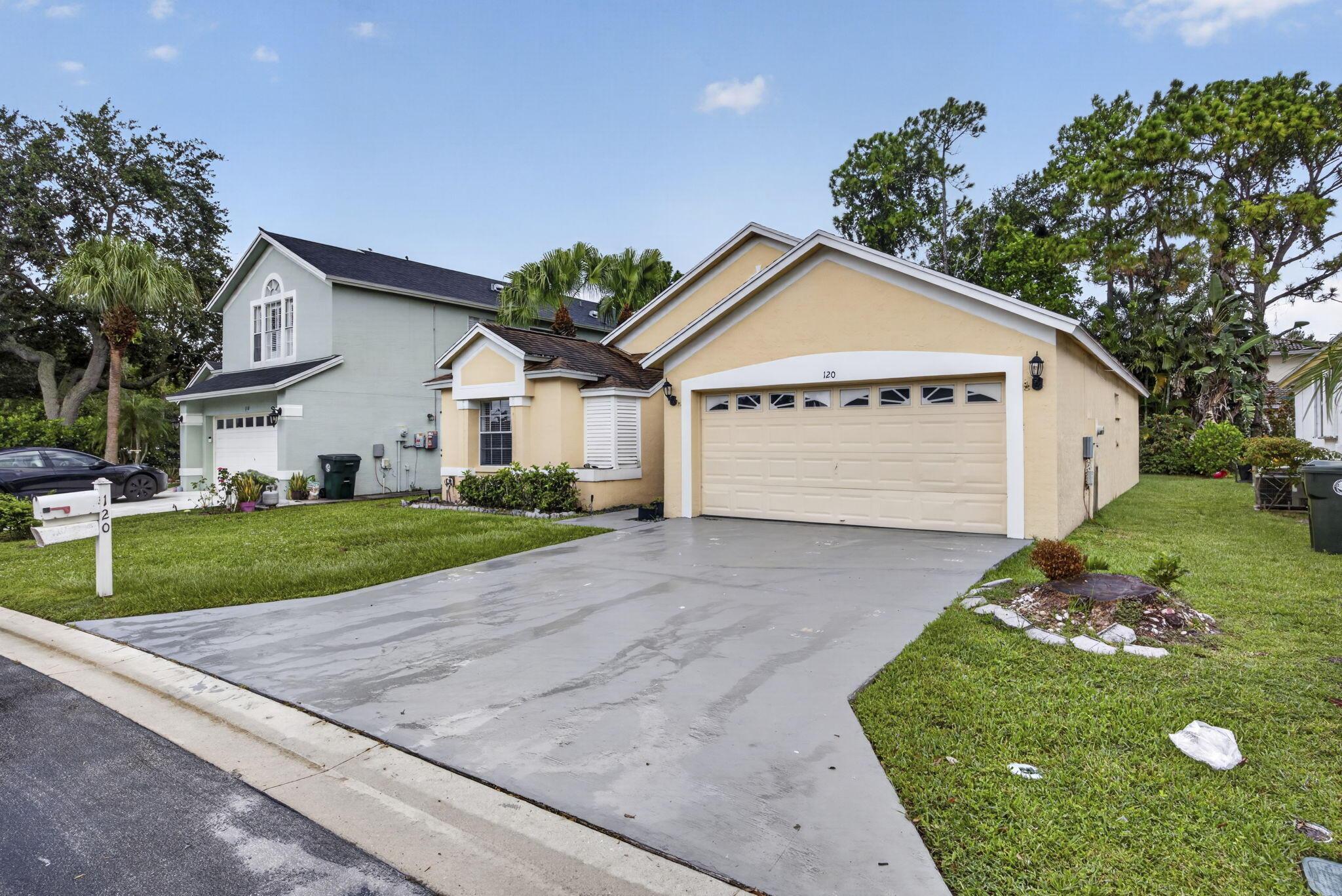 120 Paddock Lane, Greenacres, FL 33413, Greenacres - Photo 3