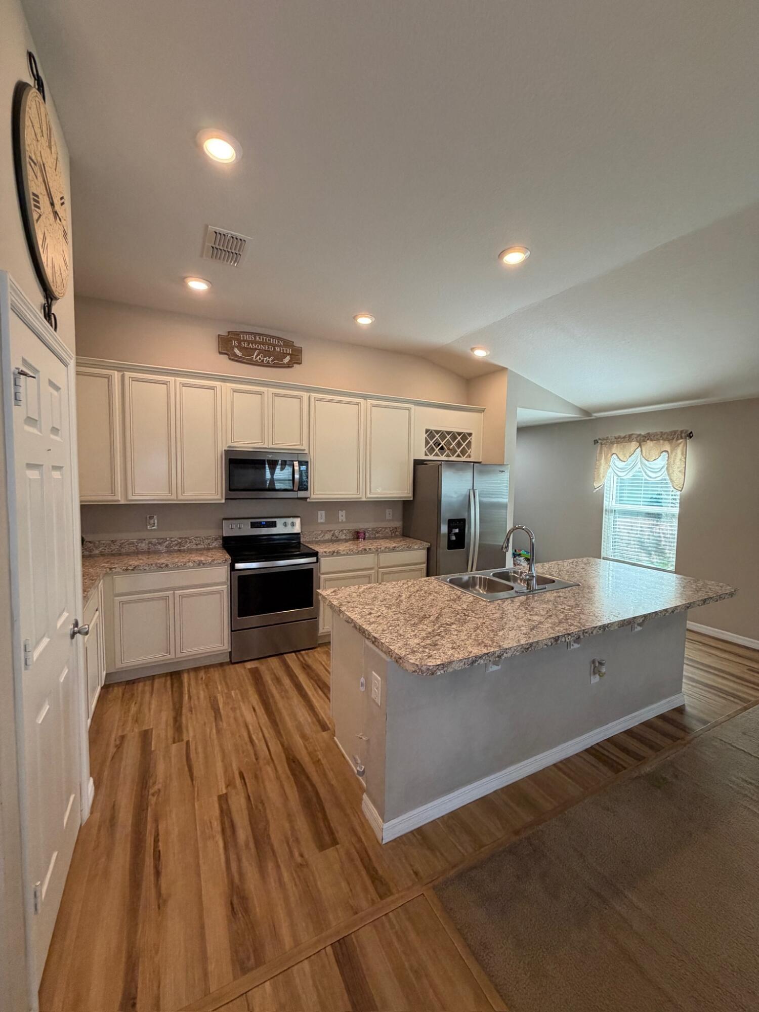 5670 NW Pine Trail Circle, Port St. Lucie, FL 34983, Port St. Lucie - Photo 3