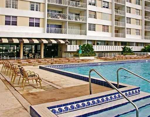 500 BAYVIEW Drive 122, Sunny Isles Beach, FL 33160, Sunny Isles Beach - Photo 3