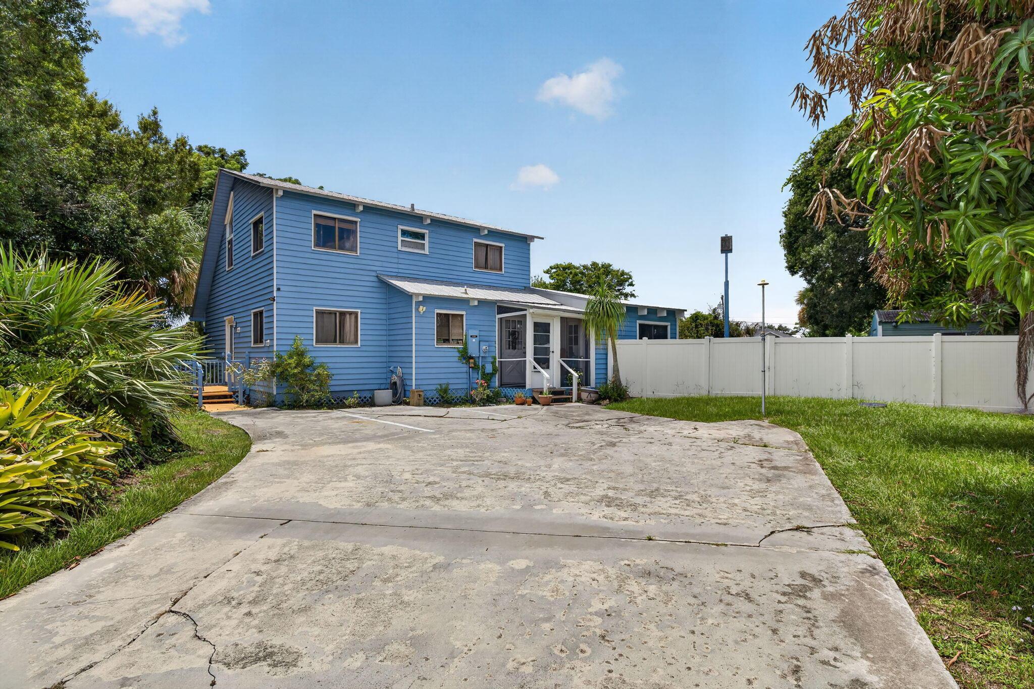 5707 SPRUCE Drive, Fort Pierce, FL 34982, Fort Pierce - Photo 3