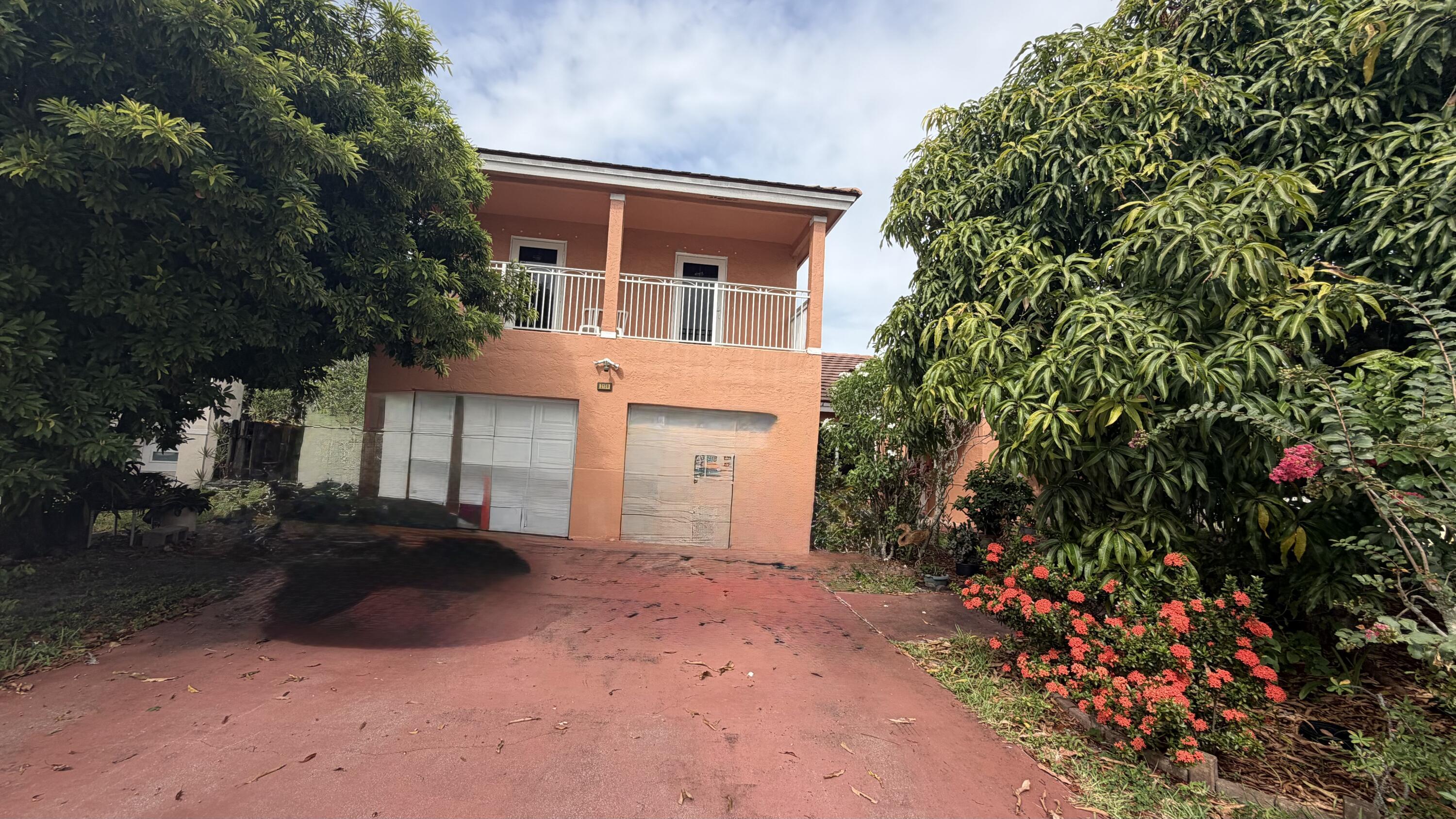 3130 Sunset Circle, Margate, FL 33063, Margate - Photo 2