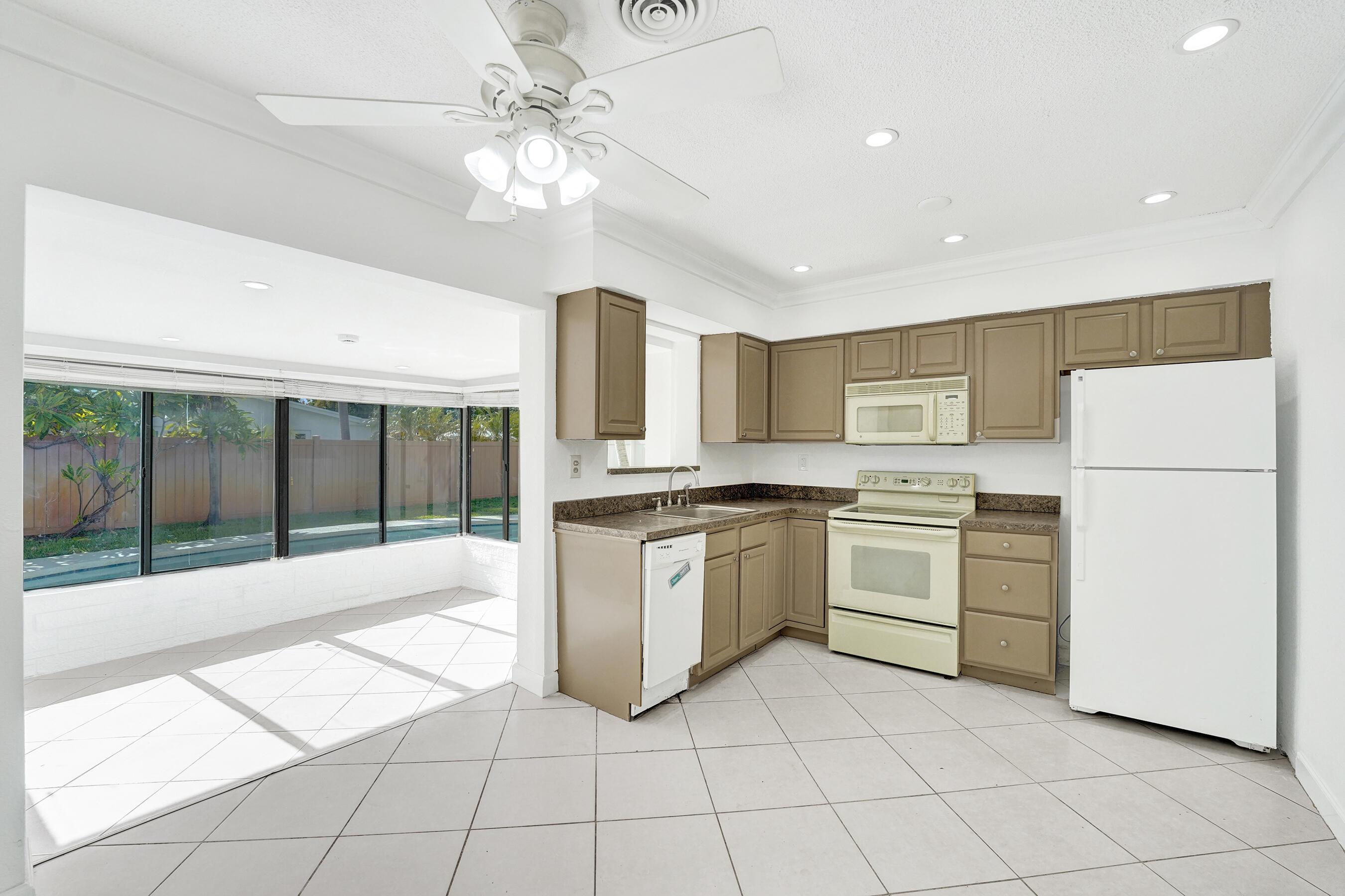 4360 NE 13th Avenue, Oakland Park, FL 33334, Oakland Park - Photo 4