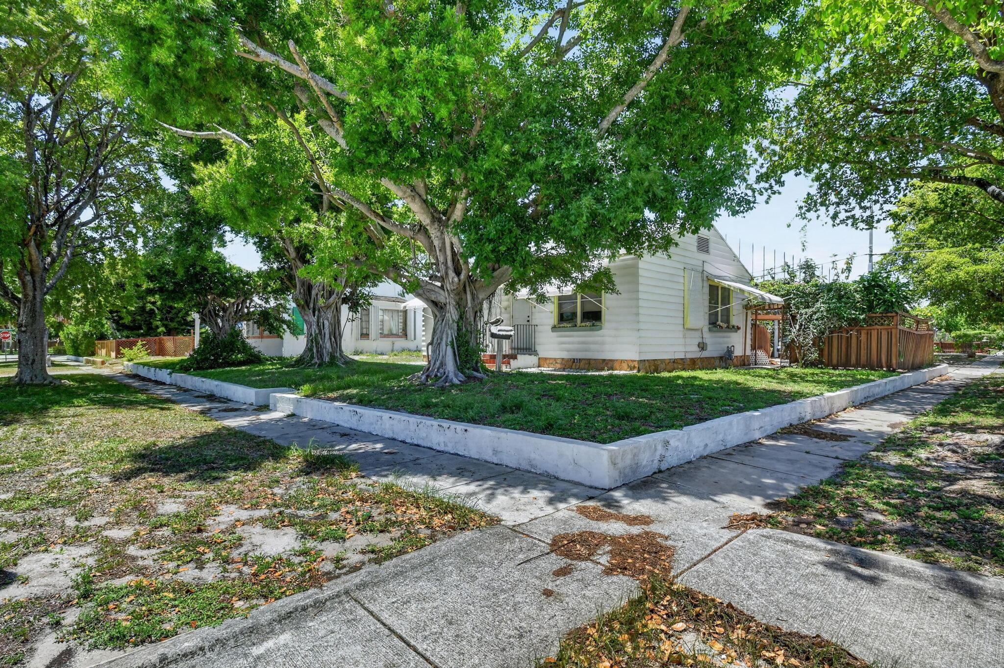 6901 Garden Avenue, West Palm Beach, FL 33405, West Palm Beach - Photo 5