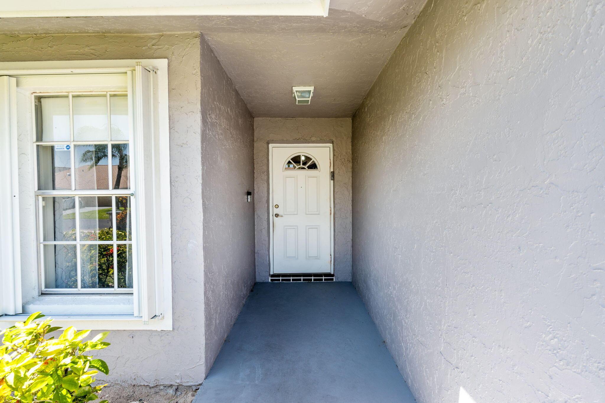 5256 Tiffany Anne Circle, West Palm Beach, FL 33417, West Palm Beach - Photo 4