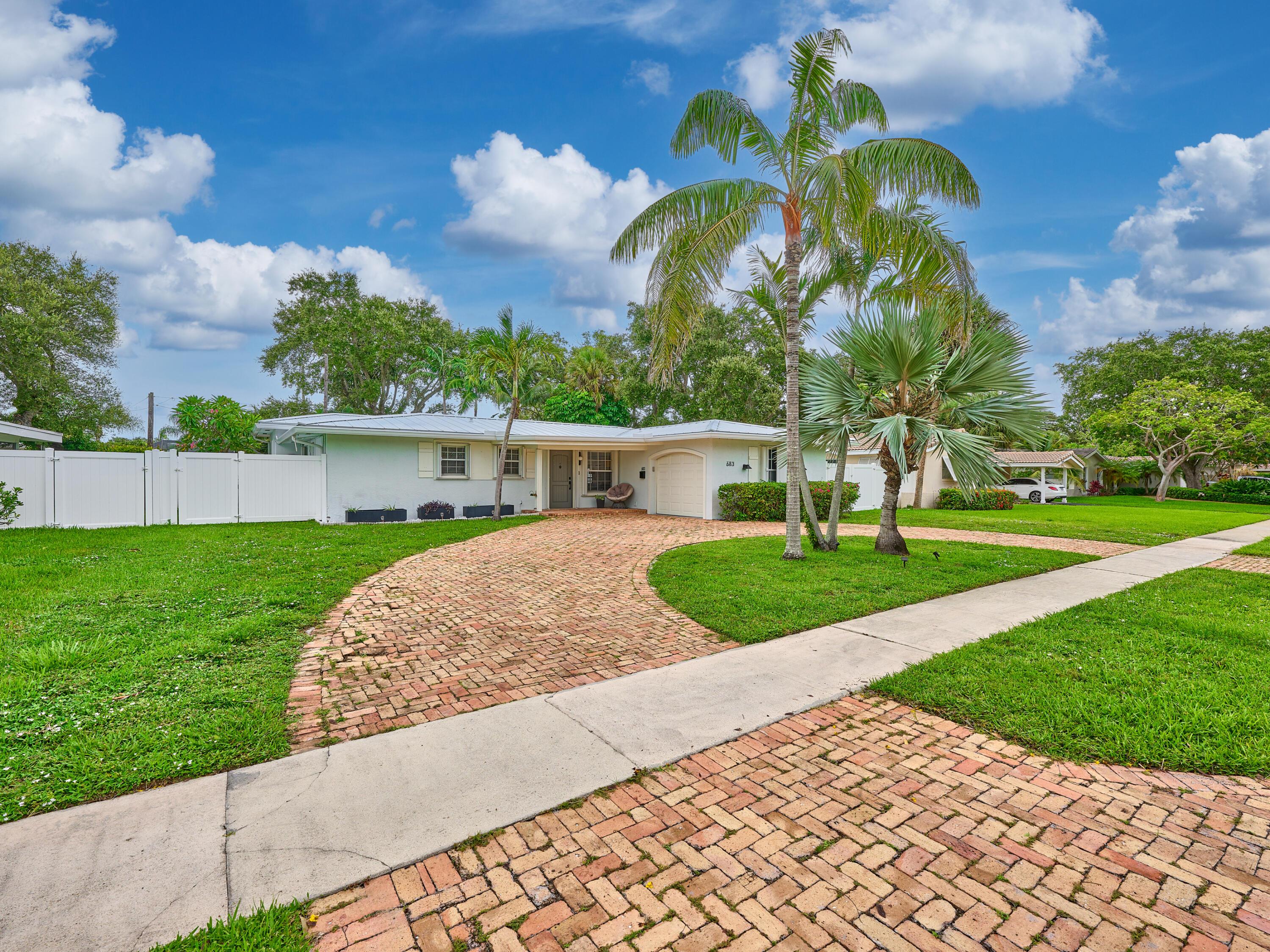 683 SW 2ND Street, Boca Raton, FL 33486, Boca Raton - Photo 3