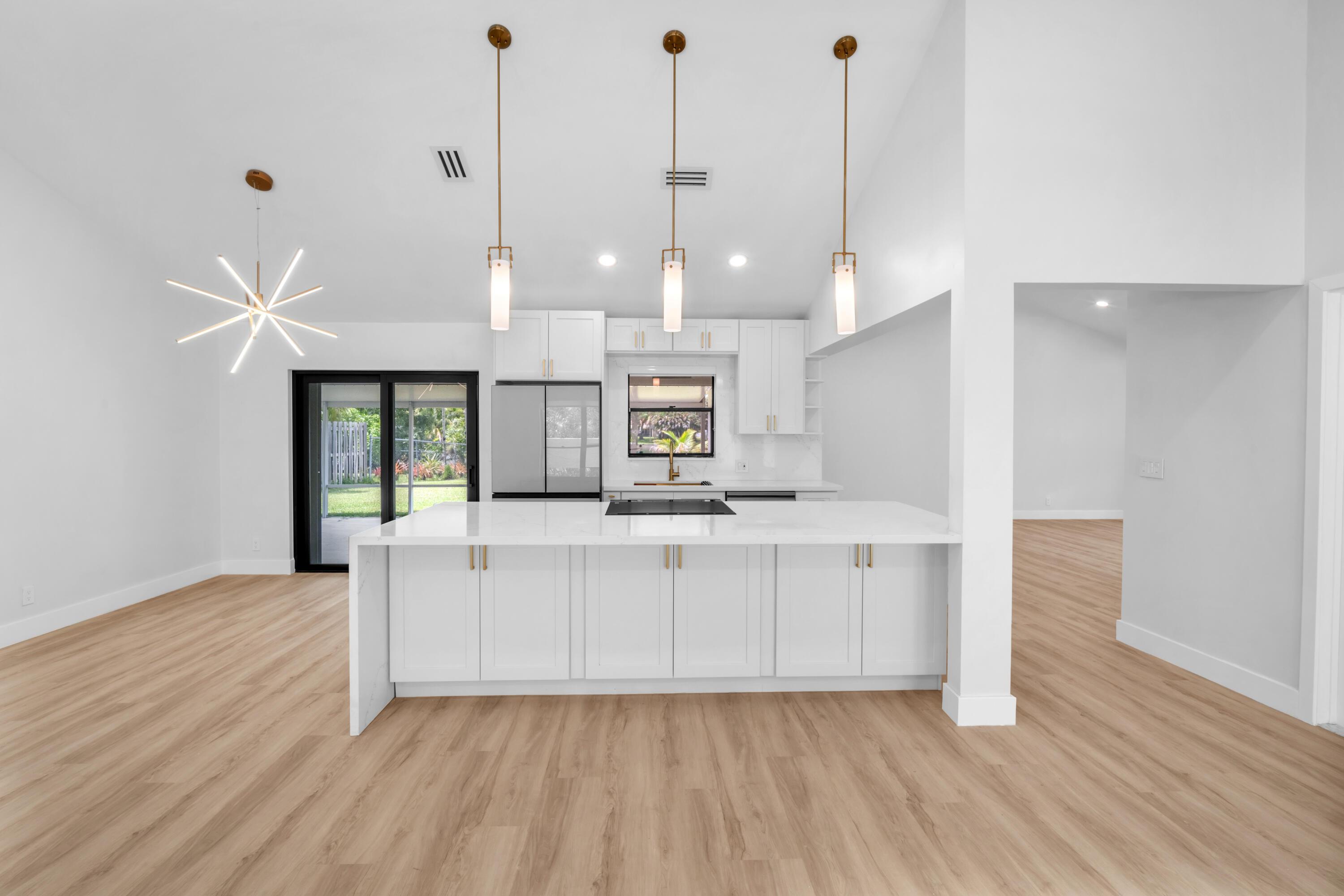 8411 SW 57TH Street, Davie, FL 33328, Davie - Photo 4