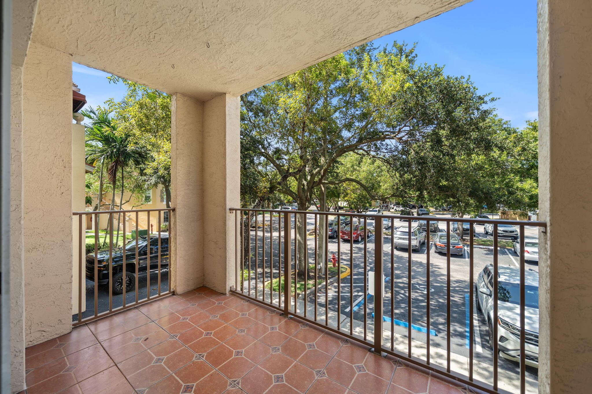 4151 San Marino Boulevard 203, West Palm Beach, FL 33409, West Palm Beach - Photo 4