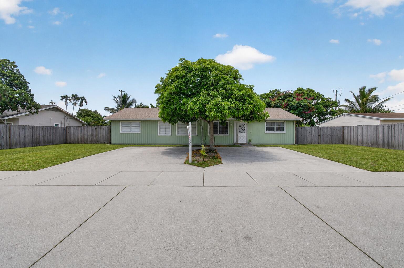 3088 Prince Drive, Lake Worth, FL 33461, Lake Worth - Photo 2