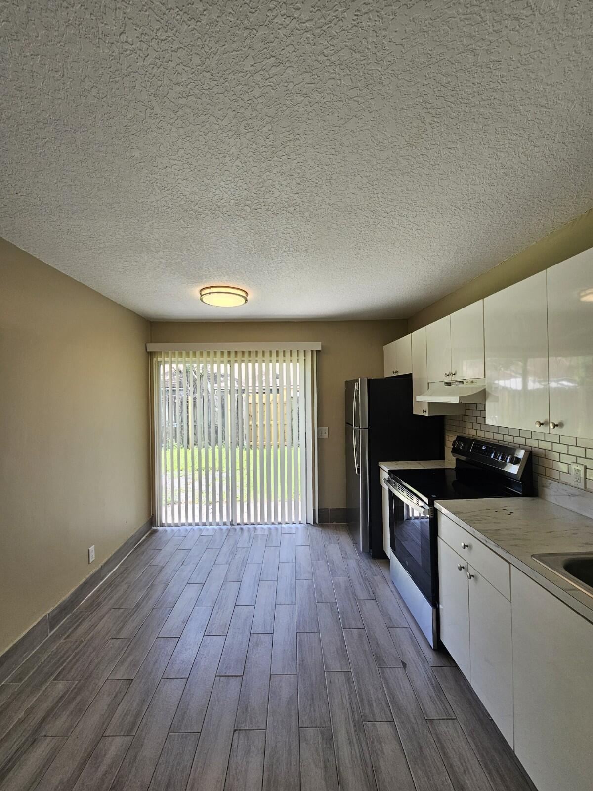 4859 Orleans Court C, West Palm Beach, FL 33415, West Palm Beach - Photo 2