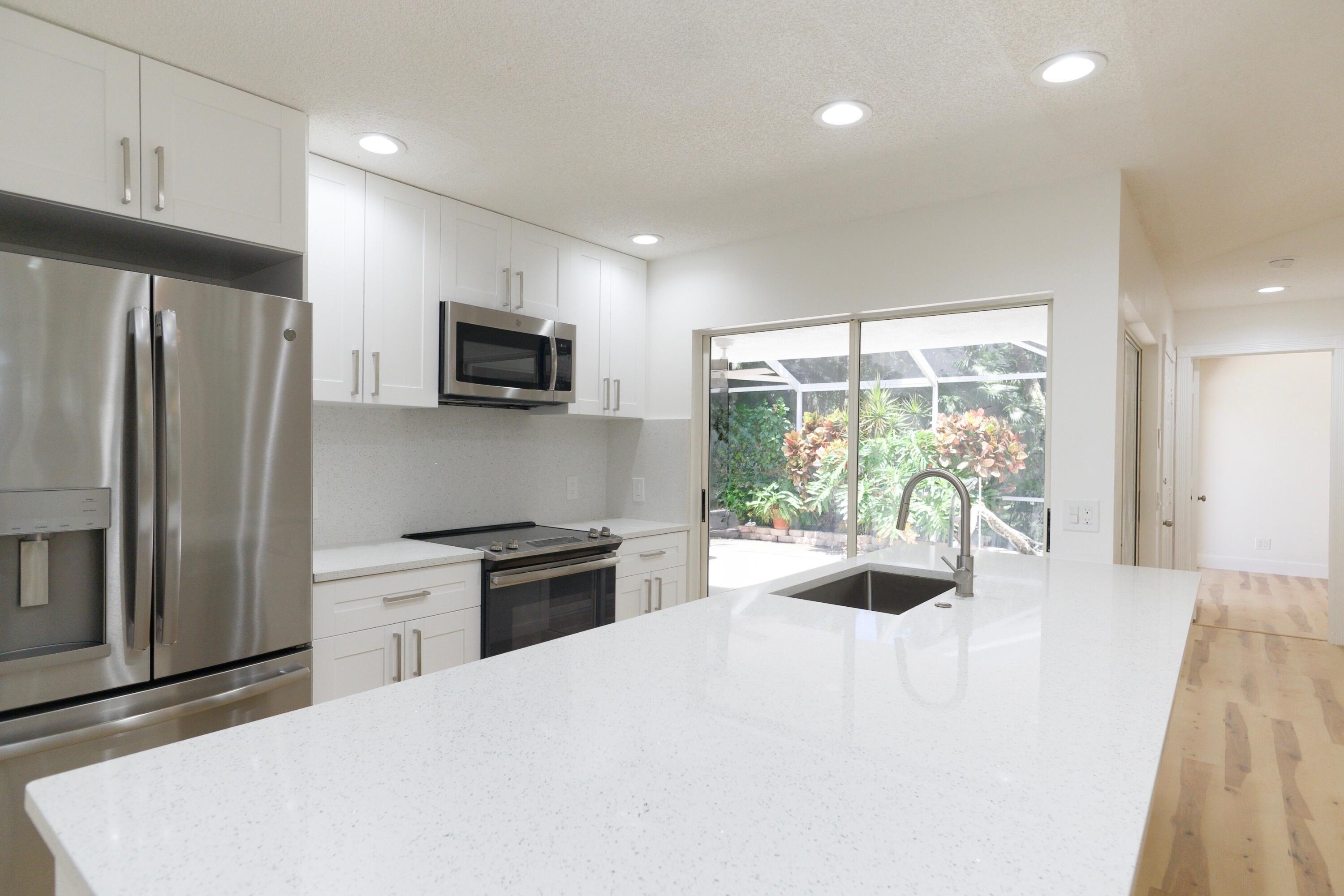 1202 Silverleaf Oak Court, Palm Beach Gardens, FL 33410, Palm Beach Gardens - Photo 2