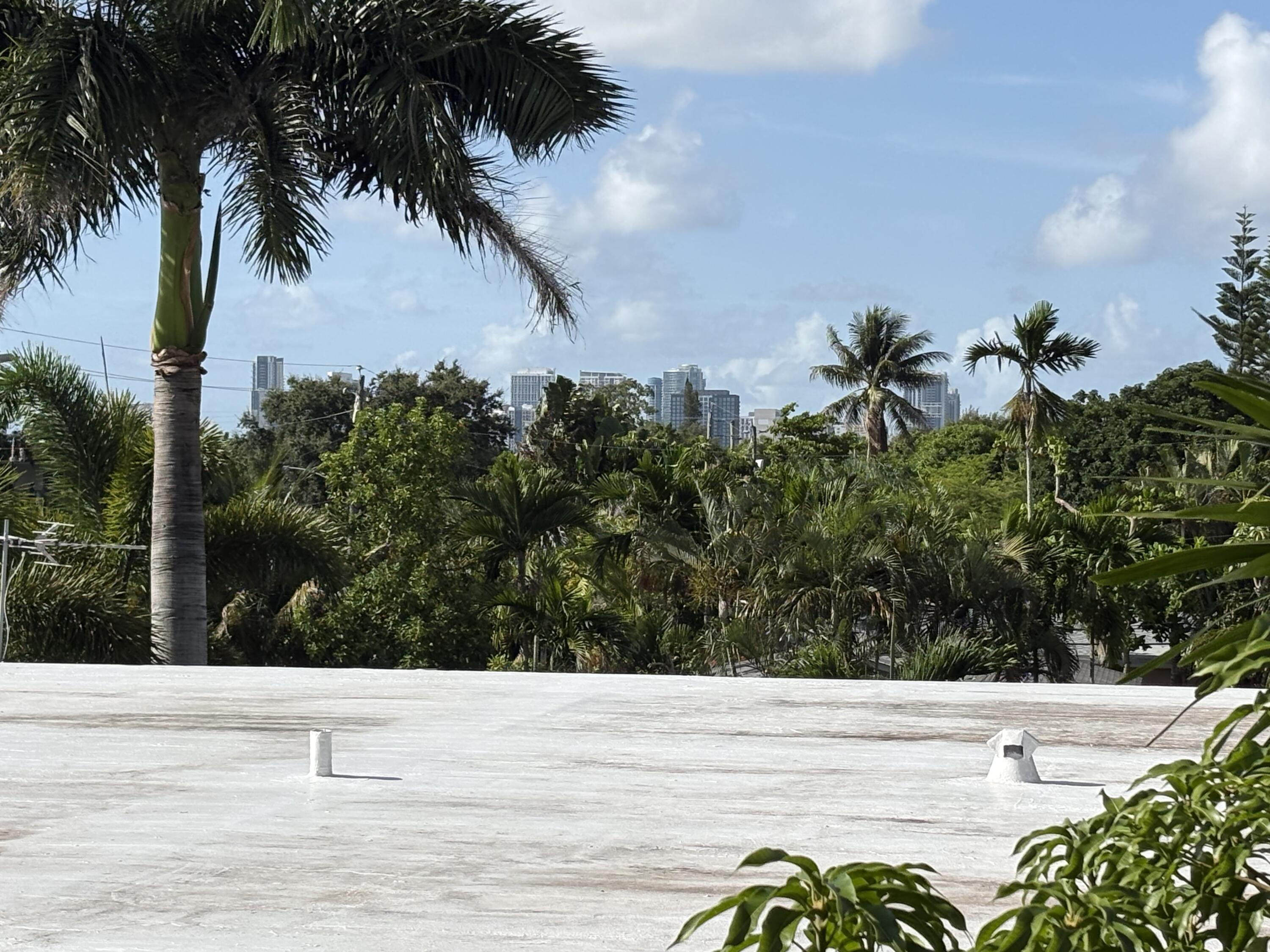 640 TENNIS CLUB Drive 311, Fort Lauderdale, FL 33311, Fort Lauderdale - Photo 5