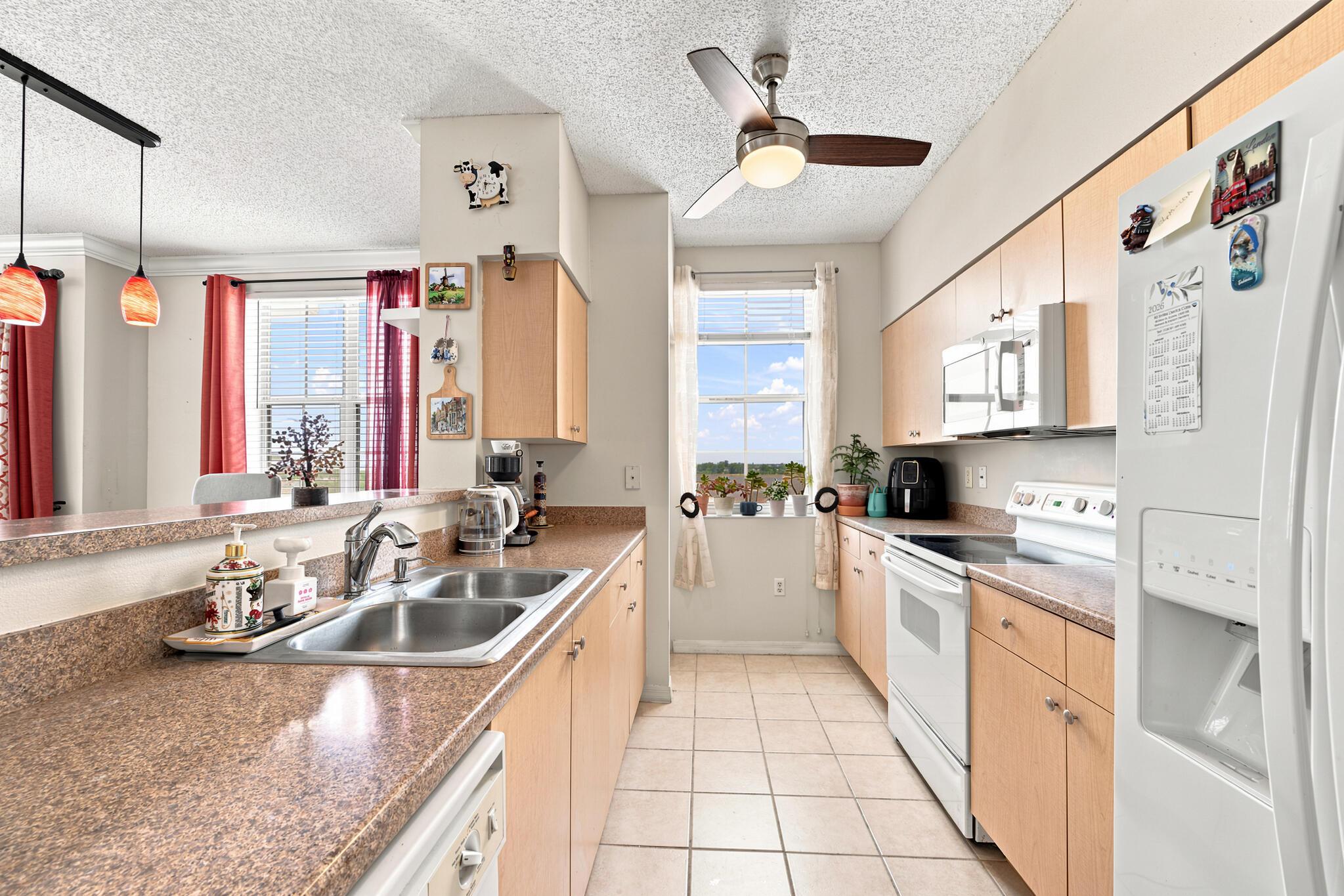 616 Clearwater Park Road 713, West Palm Beach, FL 33401, West Palm Beach - Photo 5